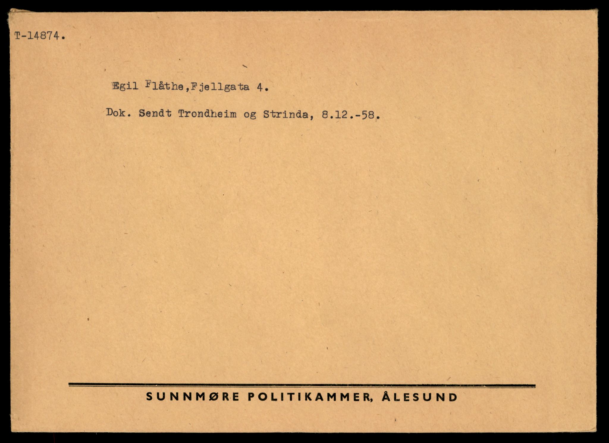 Møre og Romsdal vegkontor - Ålesund trafikkstasjon, AV/SAT-A-4099/F/Fe/L0049: Registreringskort for kjøretøy T 14864 - T 18613, 1927-1998, p. 235