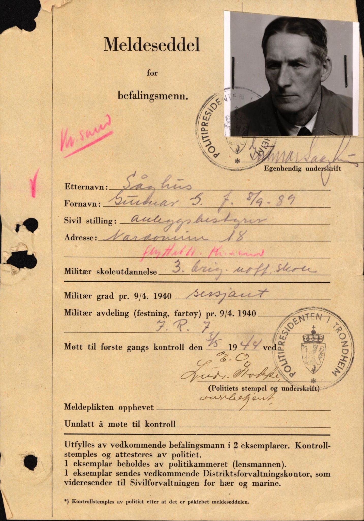 Forsvaret, Forsvarets krigshistoriske avdeling, AV/RA-RAFA-2017/Y/Yf/L0209: II-C-11-2121  -  Okkupasjonstiden.  Meldesedler for befal med foto og oppl. om militær grad 9. apr. 1940., 1944-1945, p. 664