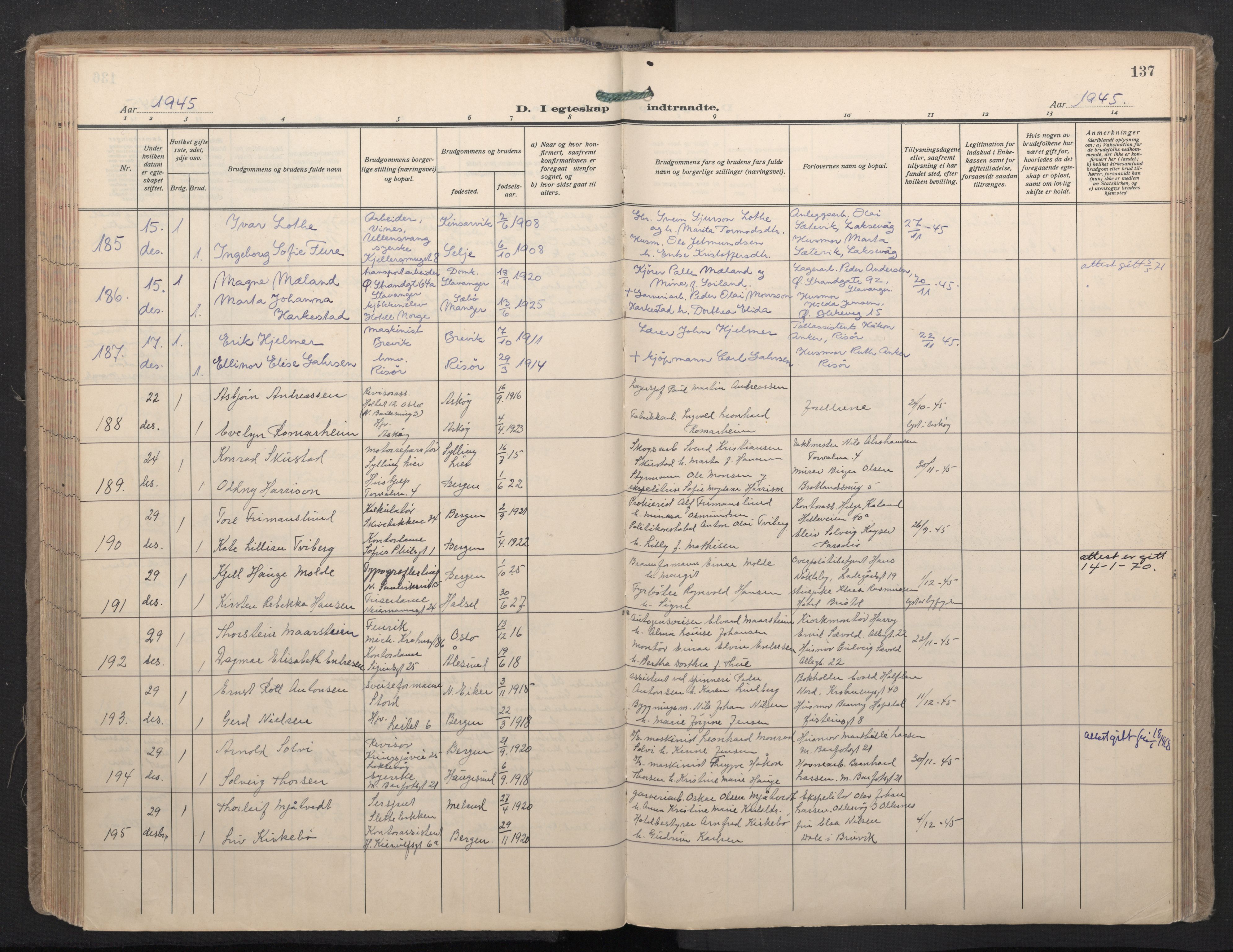 Domkirken sokneprestembete, SAB/A-74801/H/Haa: Parish register (official) no. D 7, 1937-1950, p. 136b-137a