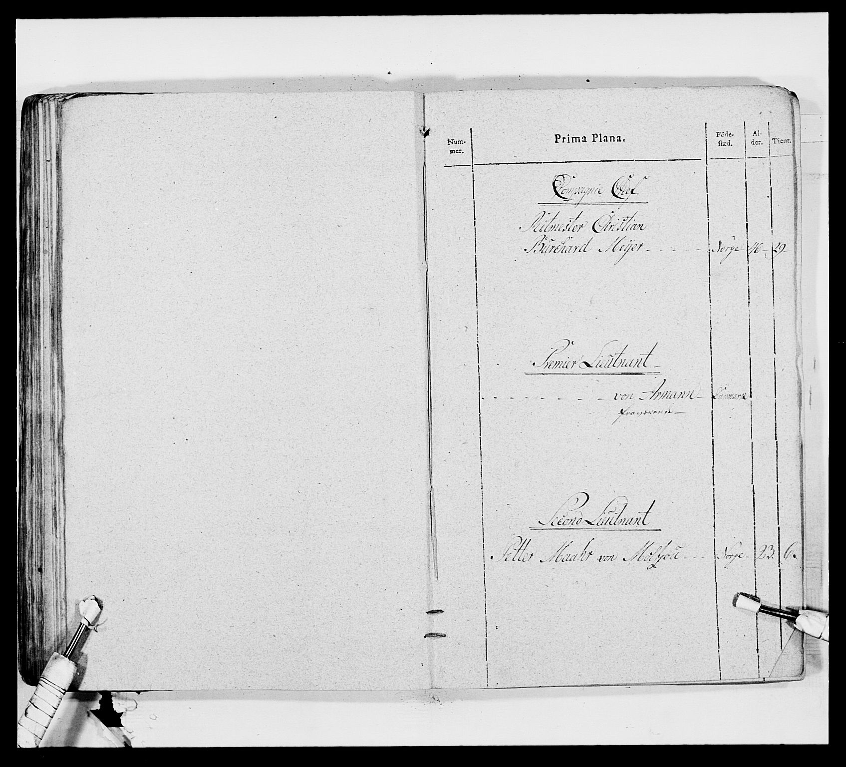 Generalitets- og kommissariatskollegiet, Det kongelige norske kommissariatskollegium, AV/RA-EA-5420/E/Eh/L0012: Smålenske dragonregiment, 1810, p. 360