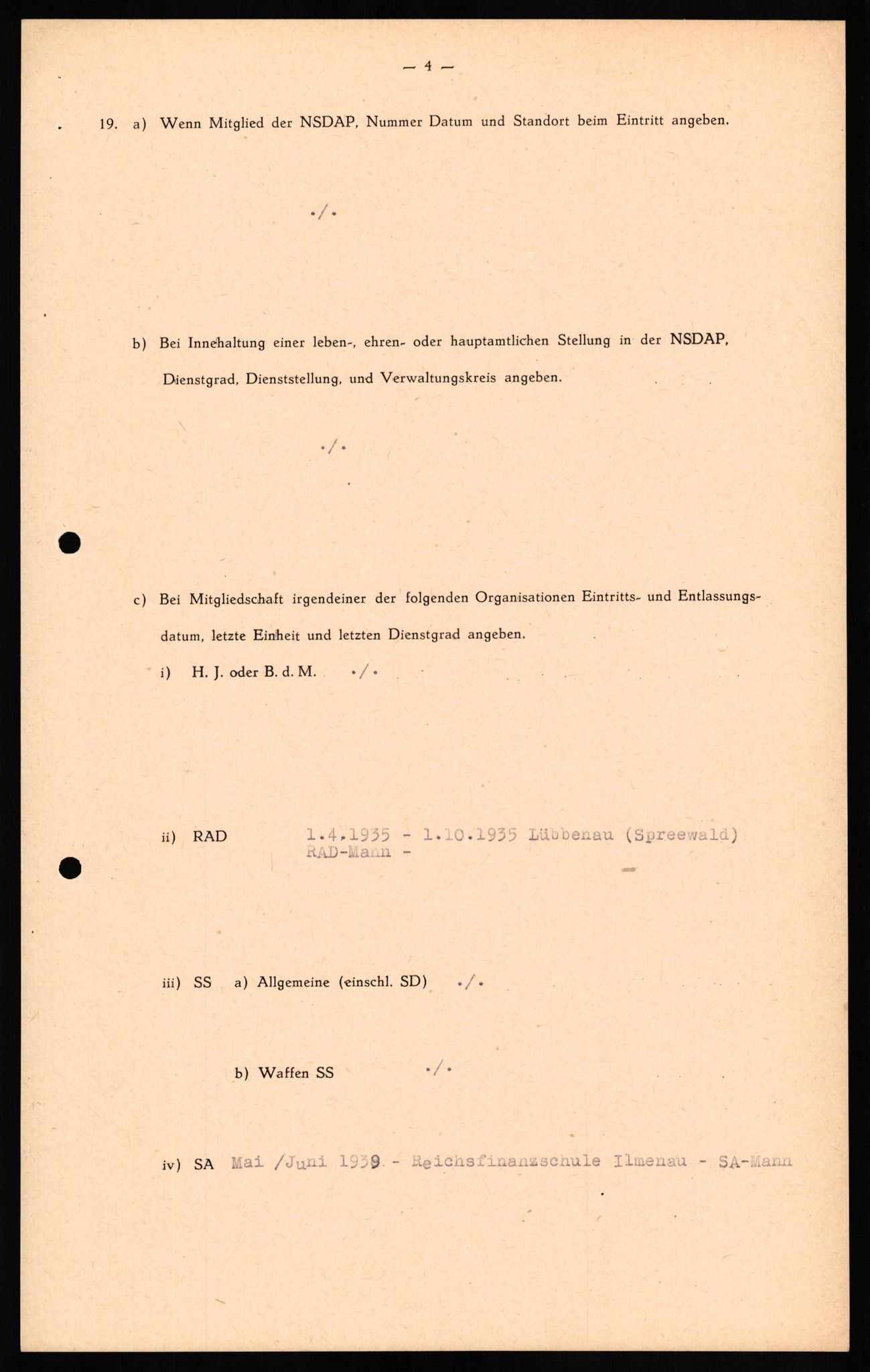 Forsvaret, Forsvarets overkommando II, AV/RA-RAFA-3915/D/Db/L0018: CI Questionaires. Tyske okkupasjonsstyrker i Norge. Tyskere., 1945-1946, p. 22