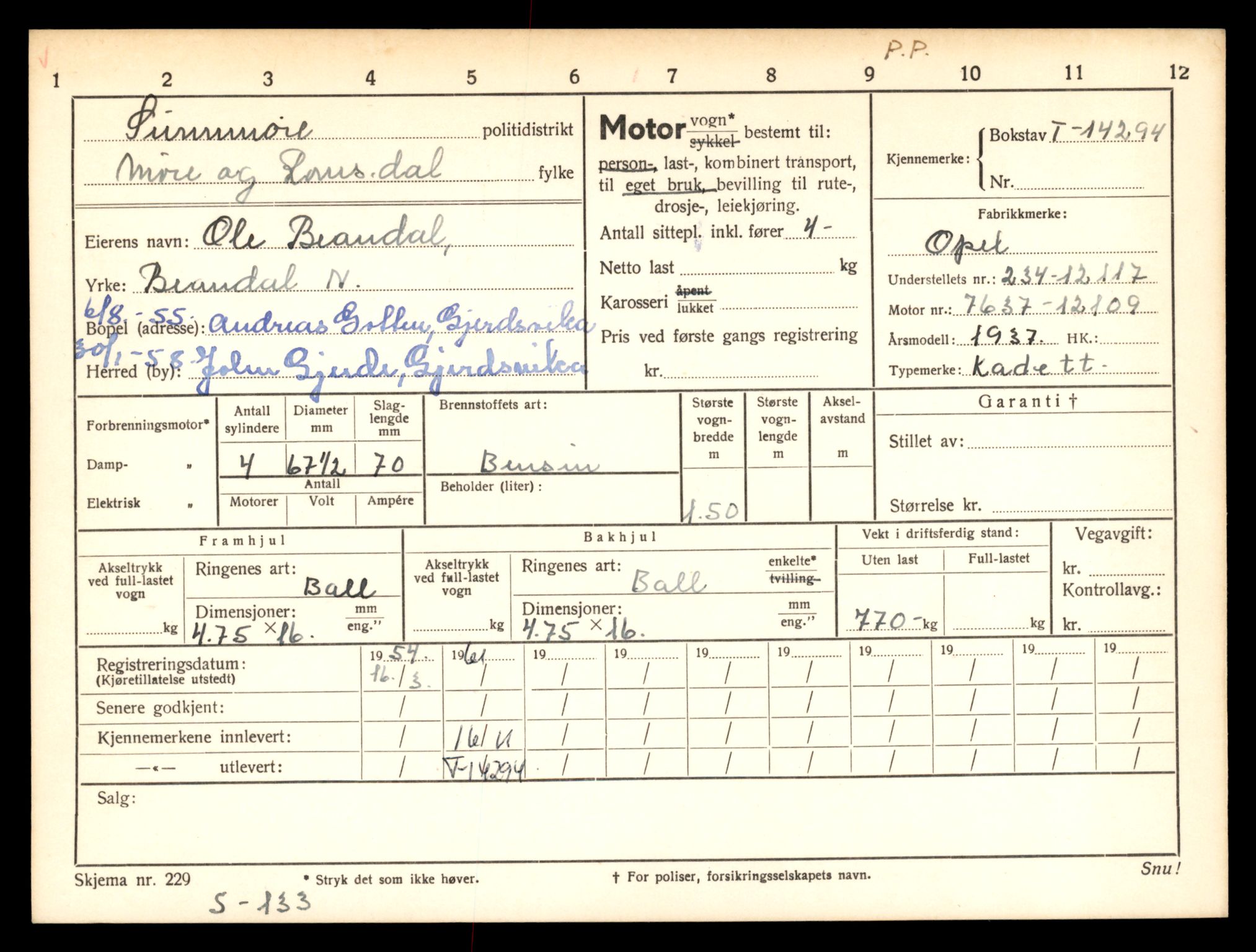 Møre og Romsdal vegkontor - Ålesund trafikkstasjon, AV/SAT-A-4099/F/Fe/L0044: Registreringskort for kjøretøy T 14205 - T 14319, 1927-1998, p. 2601
