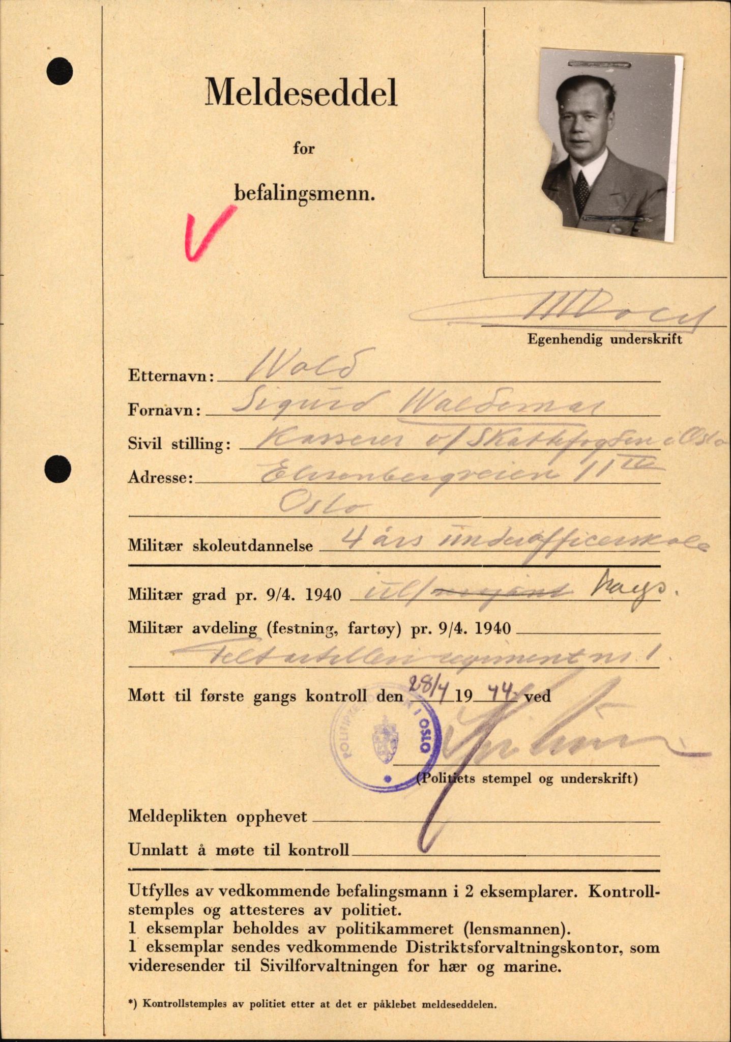 Forsvaret, Forsvarets krigshistoriske avdeling, AV/RA-RAFA-2017/Y/Yf/L0209: II-C-11-2121  -  Okkupasjonstiden.  Meldesedler for befal med foto og oppl. om militær grad 9. apr. 1940., 1944-1945, p. 1289