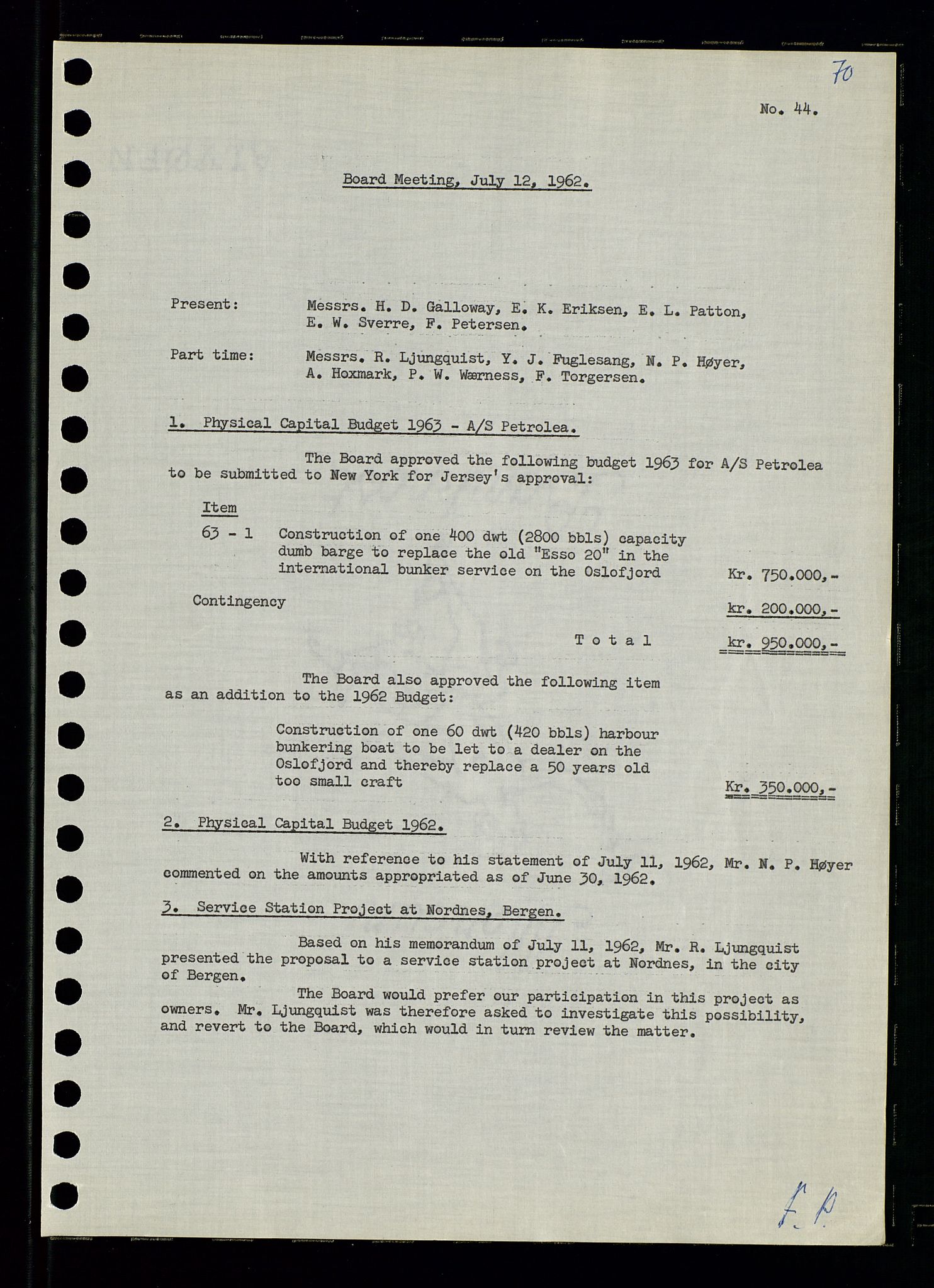 Pa 0982 - Esso Norge A/S, AV/SAST-A-100448/A/Aa/L0001/0003: Den administrerende direksjon Board minutes (styrereferater) / Den administrerende direksjon Board minutes (styrereferater), 1962, p. 70