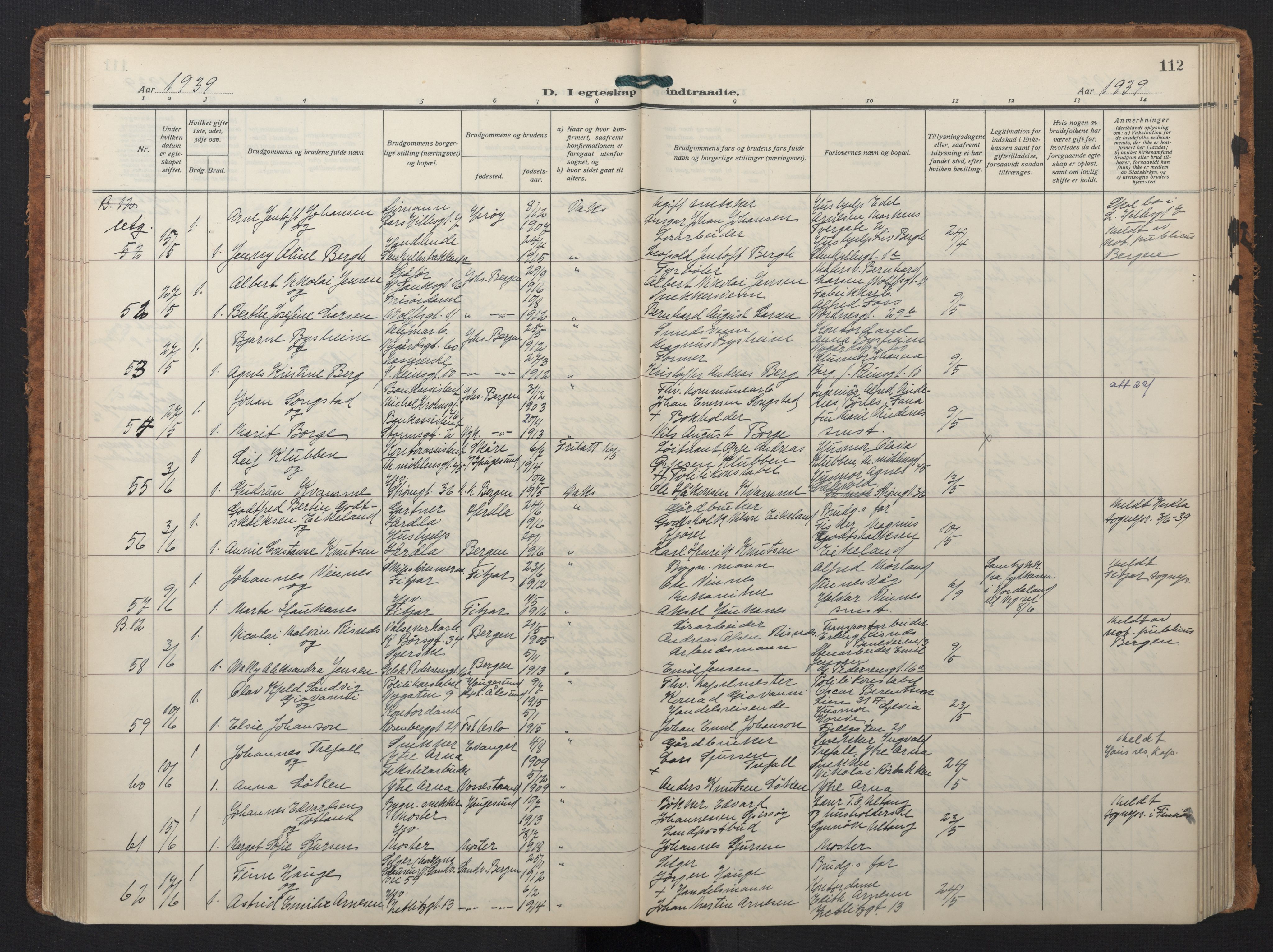 Johanneskirken sokneprestembete, AV/SAB-A-76001/H/Hab: Parish register (copy) no. C 3, 1929-1949, p. 111b-112a