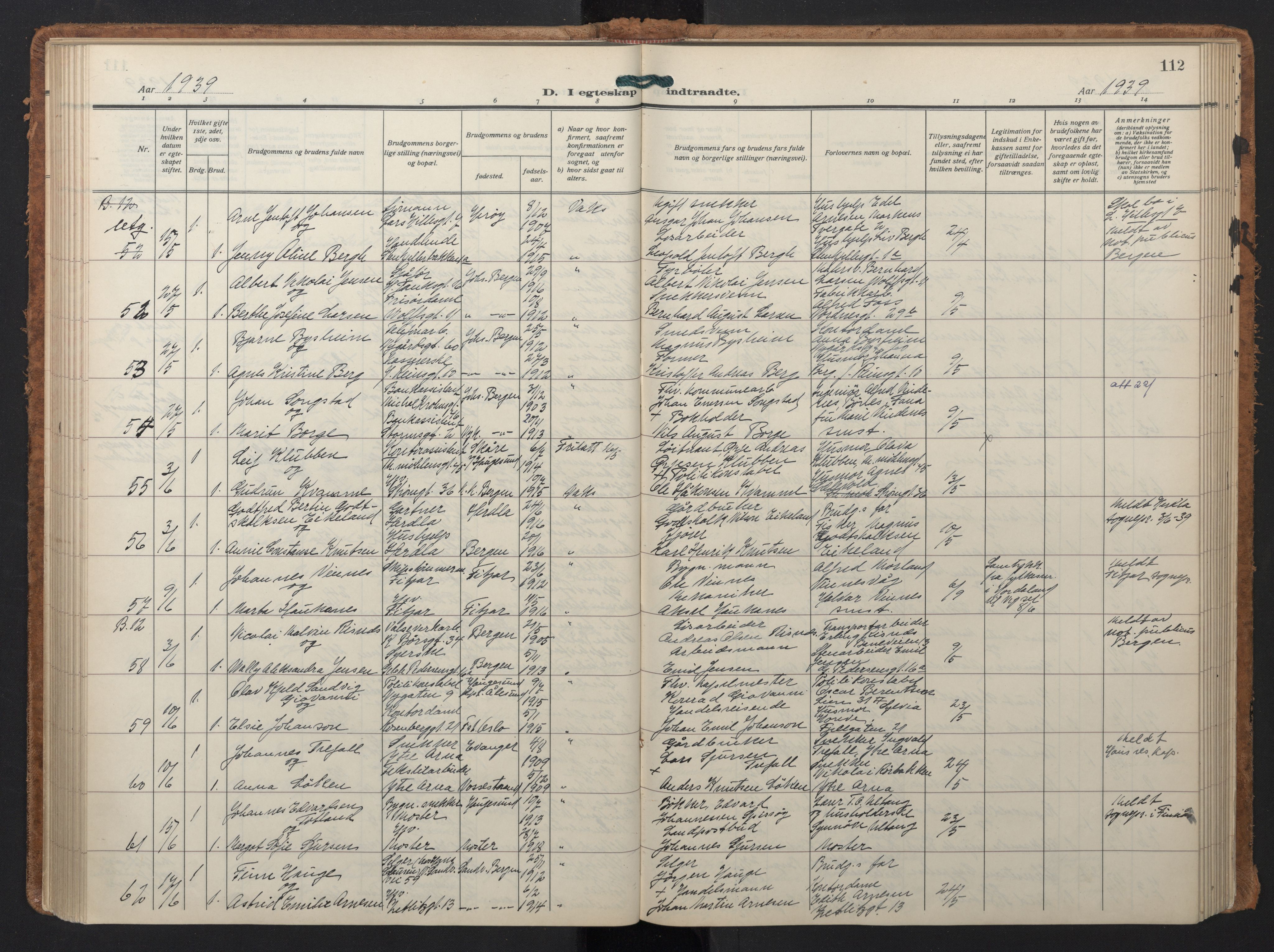 Johanneskirken sokneprestembete, AV/SAB-A-76001/H/Hab: Parish register (copy) no. C 3, 1929-1949, p. 111b-112a