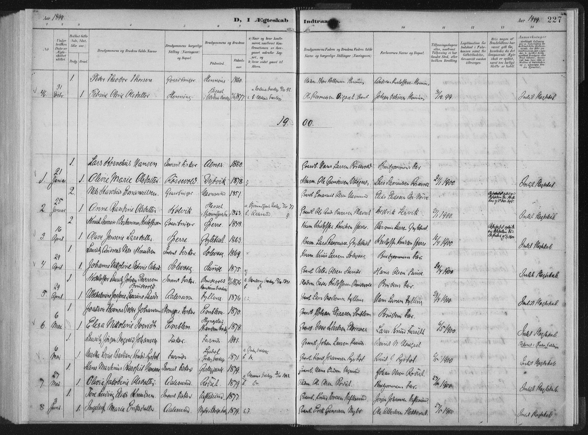 Ministerialprotokoller, klokkerbøker og fødselsregistre - Møre og Romsdal, AV/SAT-A-1454/528/L0405: Parish register (official) no. 528A14, 1891-1906, p. 227