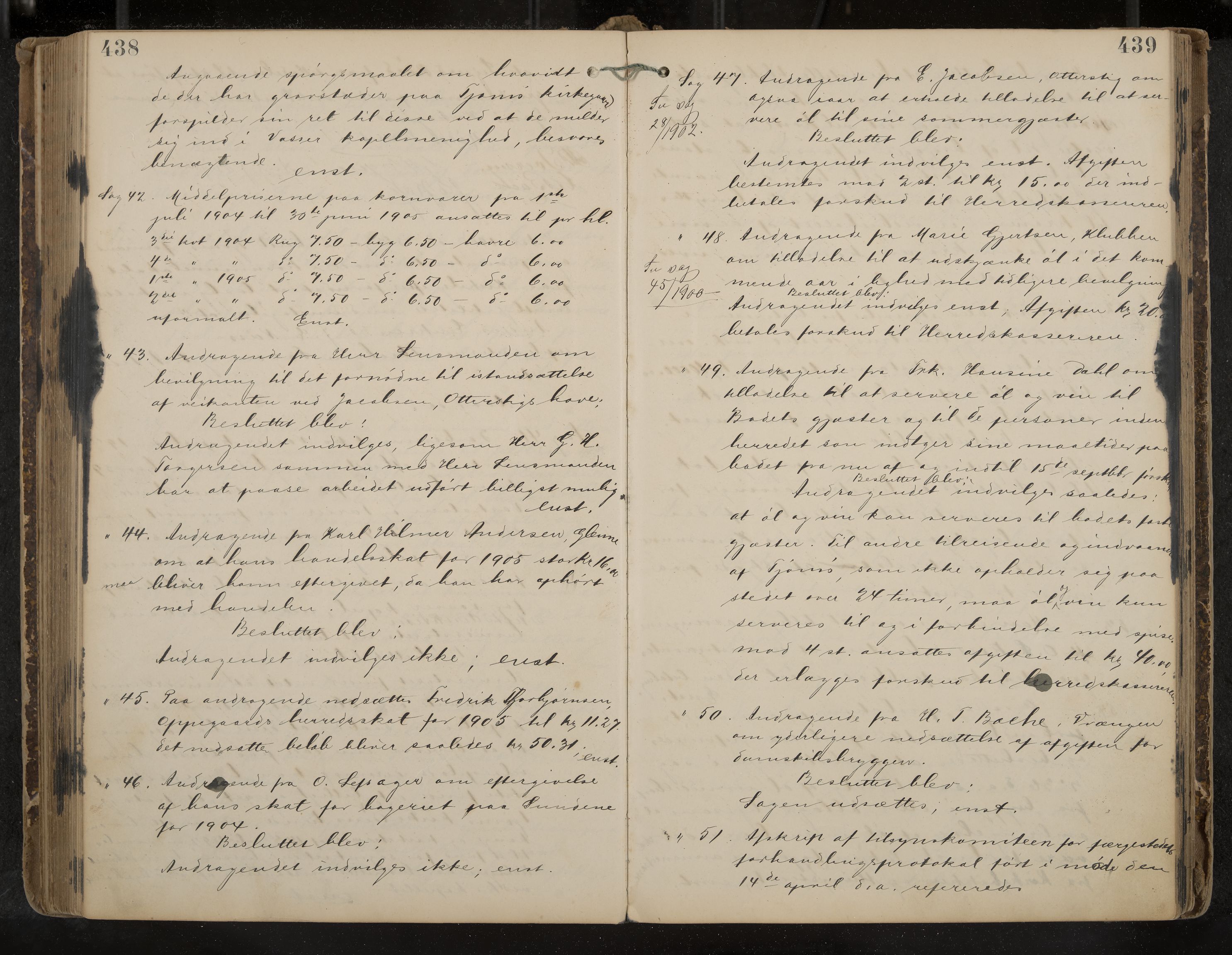 Tjøme formannskap og sentraladministrasjon, IKAK/0723021-1/A/L0003: Møtebok, 1886-1915, p. 438-439