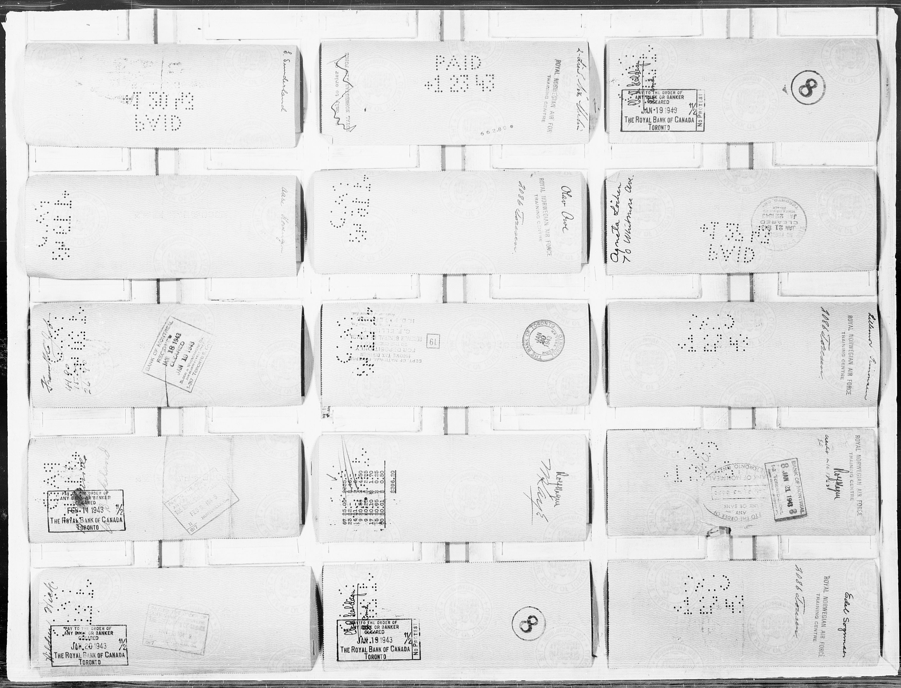 Forsvaret, Flyvåpnenes treningsleir 1940-1945, AV/RA-RAFA-3974/V/L0064: Sjekker.  F.T.L. lønningssjekker L-5 401 til L-10 900., 1940-1945