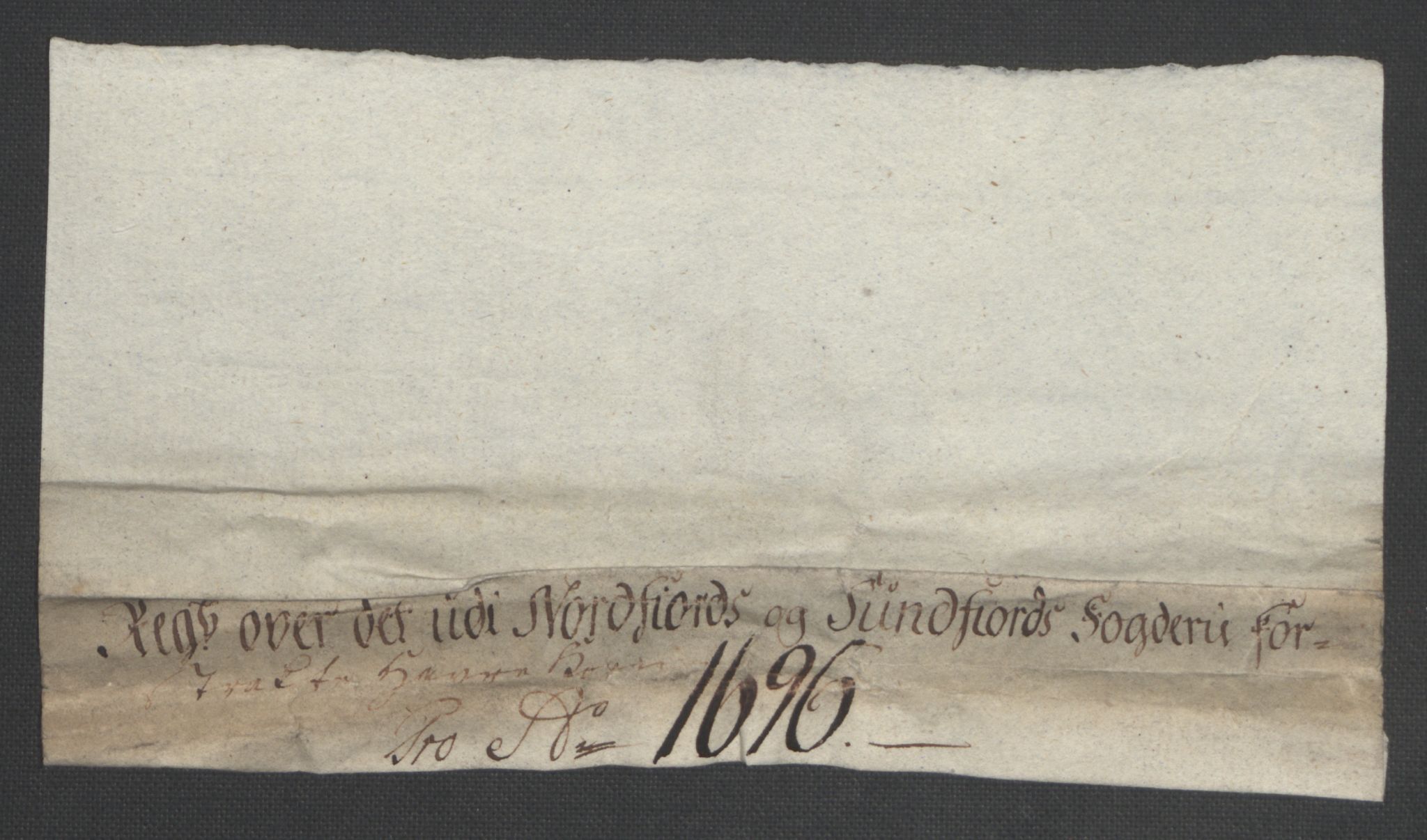 Rentekammeret inntil 1814, Reviderte regnskaper, Fogderegnskap, AV/RA-EA-4092/R53/L3422: Fogderegnskap Sunn- og Nordfjord, 1695-1696, p. 216