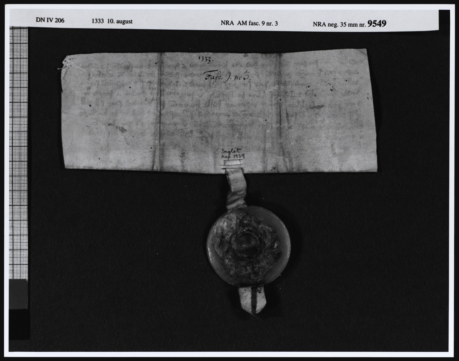 Riksarkivets diplomsamling, AV/RA-EA-5965/F05/L0029: NRA AM fasc. 8 nr. 8 - fasc. 9 nr. 3, 1327-1333, p. 30