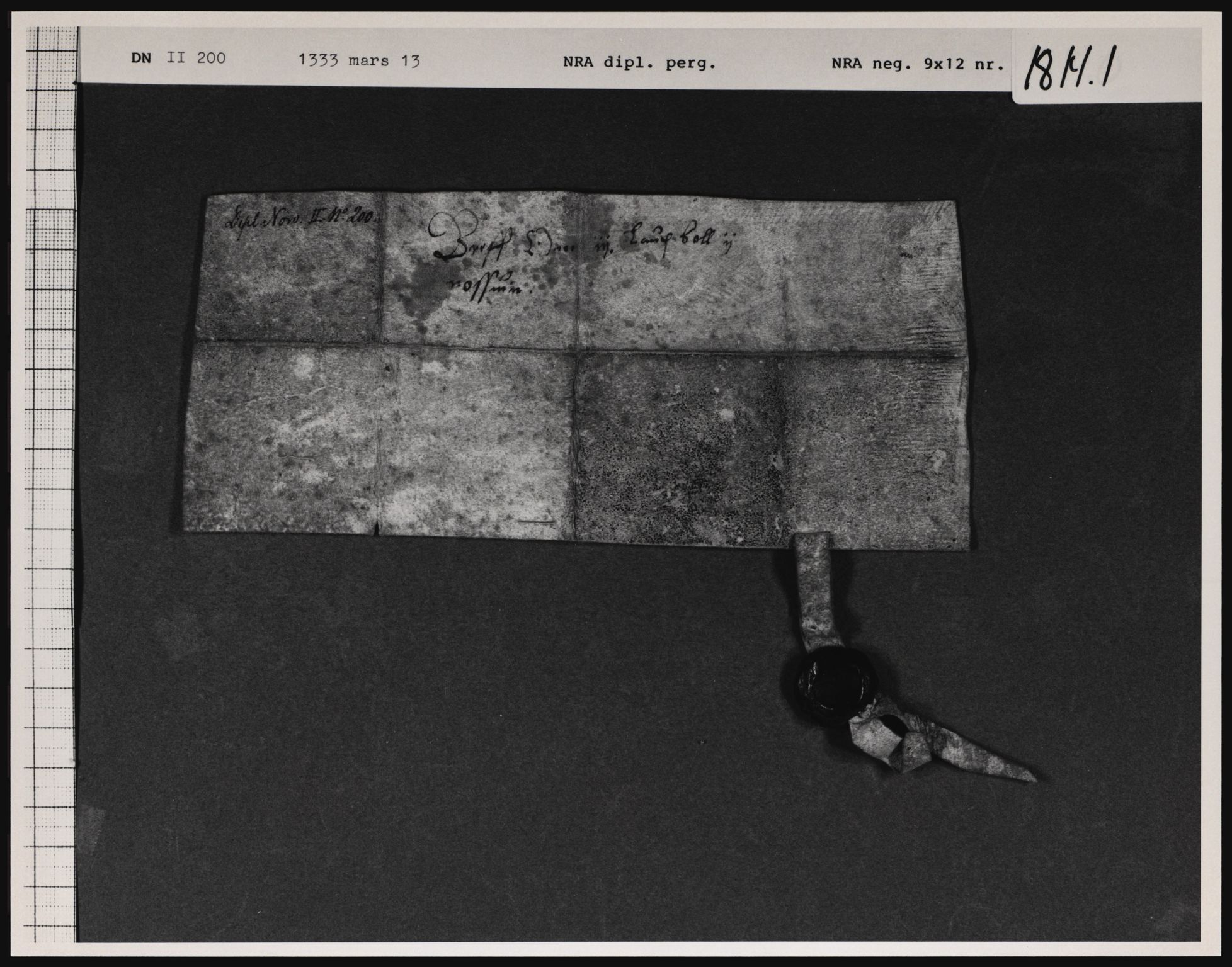 Riksarkivets diplomsamling, AV/RA-EA-5965/F01/F01a/L0029: Dokumenter, 1333, p. 2