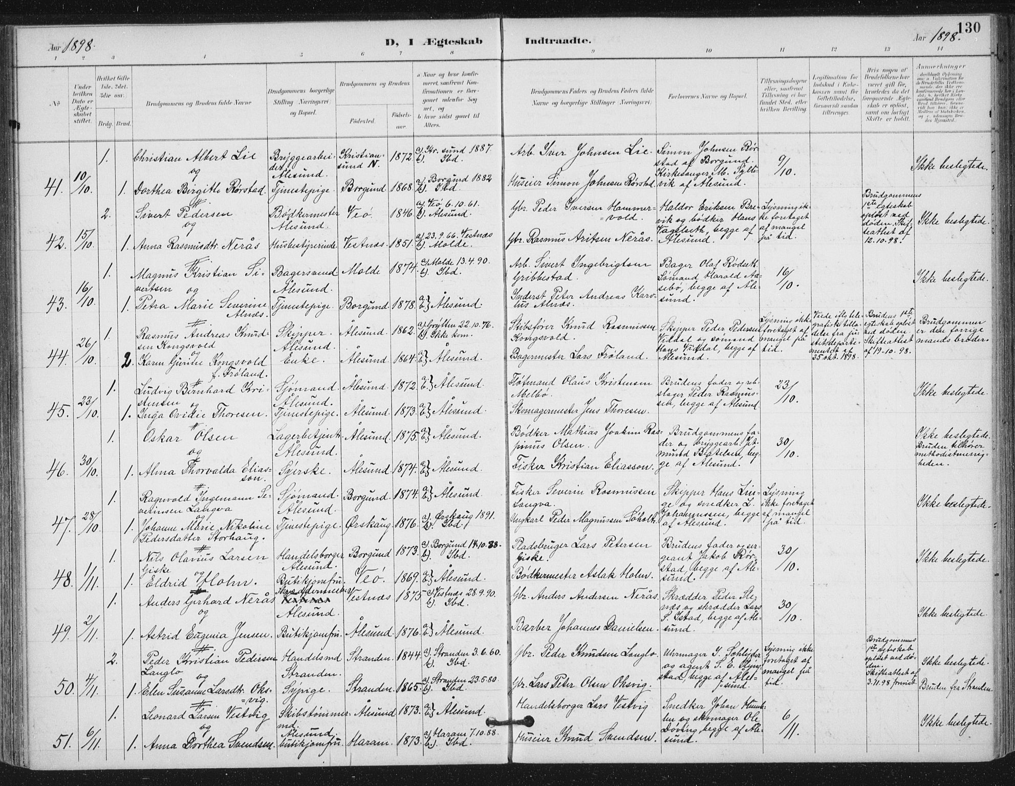 Ministerialprotokoller, klokkerbøker og fødselsregistre - Møre og Romsdal, SAT/A-1454/529/L0457: Parish register (official) no. 529A07, 1894-1903, p. 130