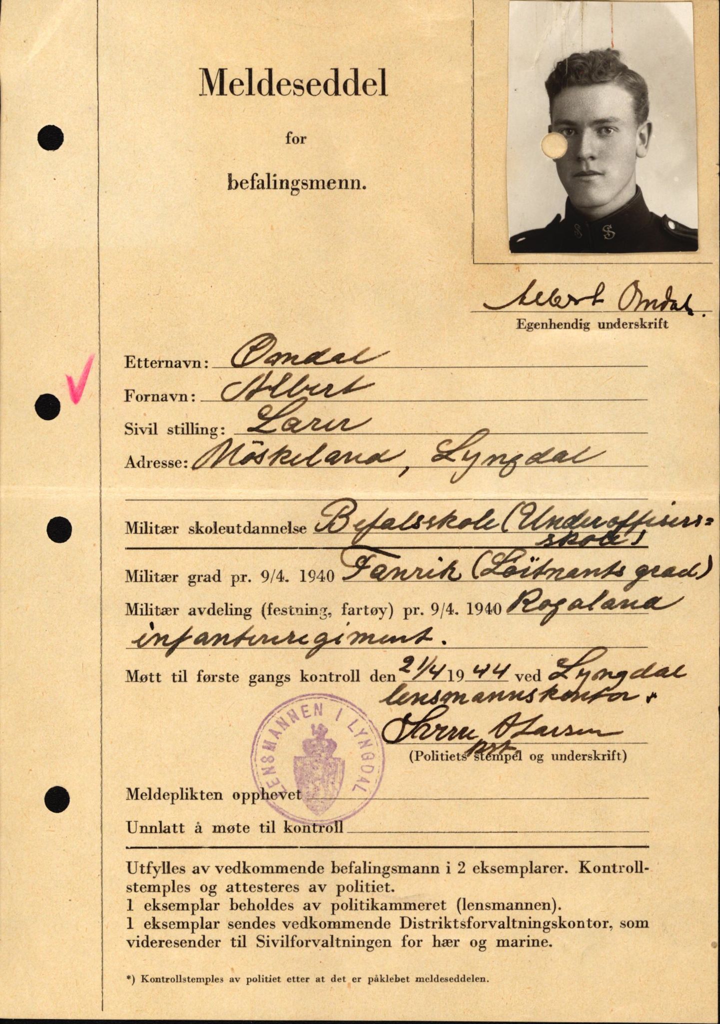 Forsvaret, Forsvarets krigshistoriske avdeling, AV/RA-RAFA-2017/Y/Yf/L0209: II-C-11-2121  -  Okkupasjonstiden.  Meldesedler for befal med foto og oppl. om militær grad 9. apr. 1940., 1944-1945, p. 461