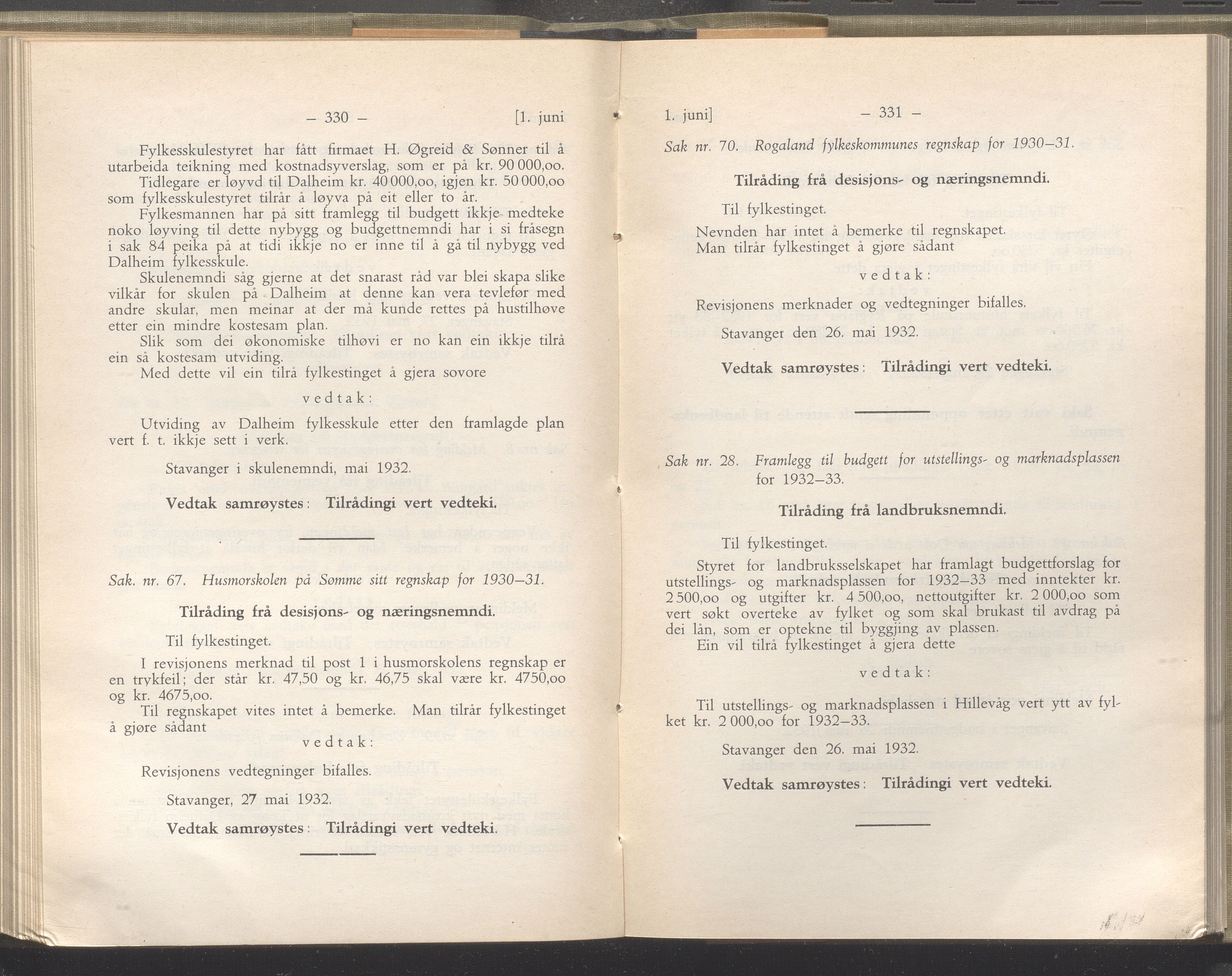 Rogaland fylkeskommune - Fylkesrådmannen , IKAR/A-900/A/Aa/Aaa/L0051: Møtebok , 1932, p. 330-331