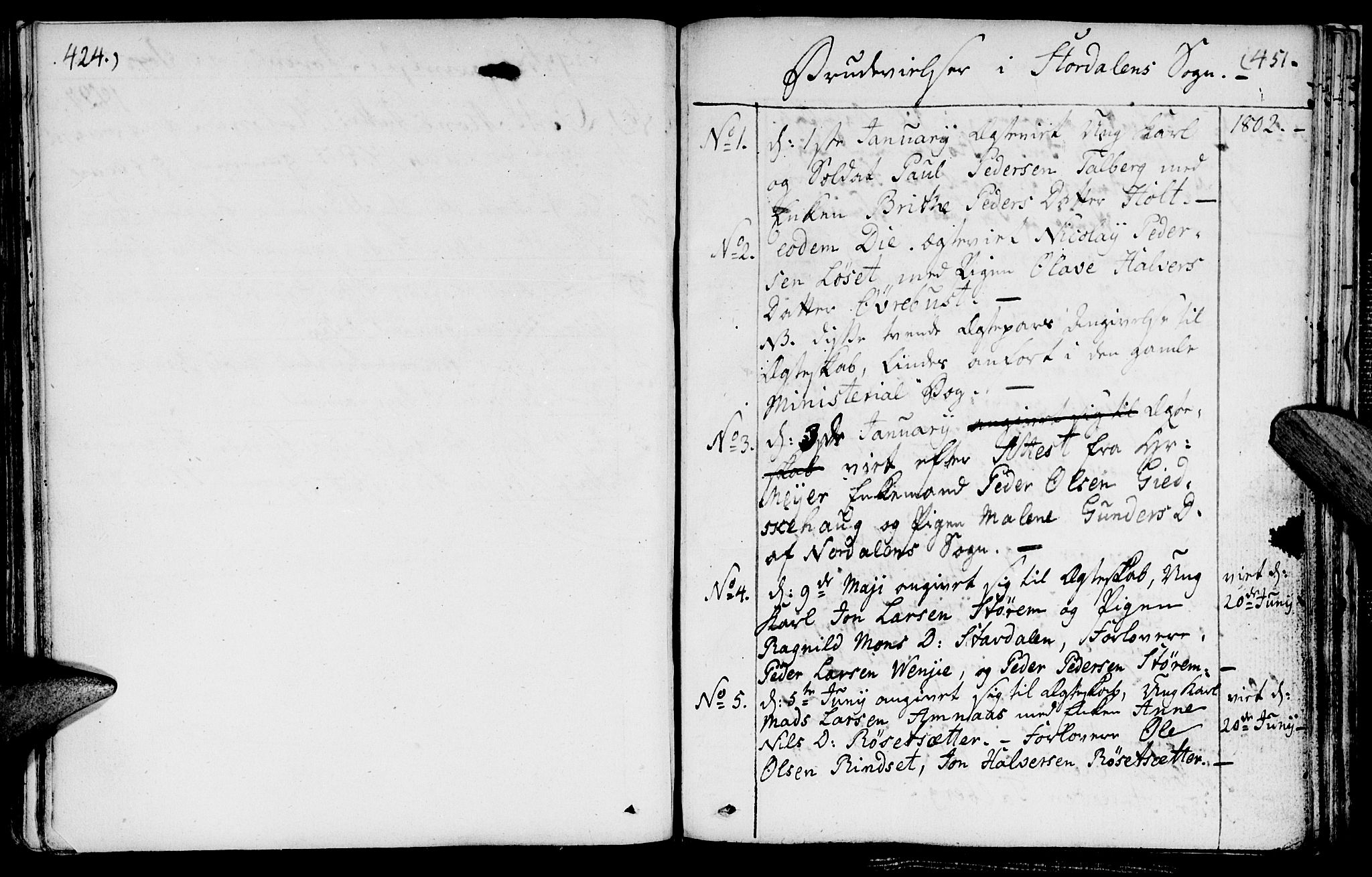 Ministerialprotokoller, klokkerbøker og fødselsregistre - Møre og Romsdal, AV/SAT-A-1454/520/L0272: Parish register (official) no. 520A02, 1802-1827, p. 424-451