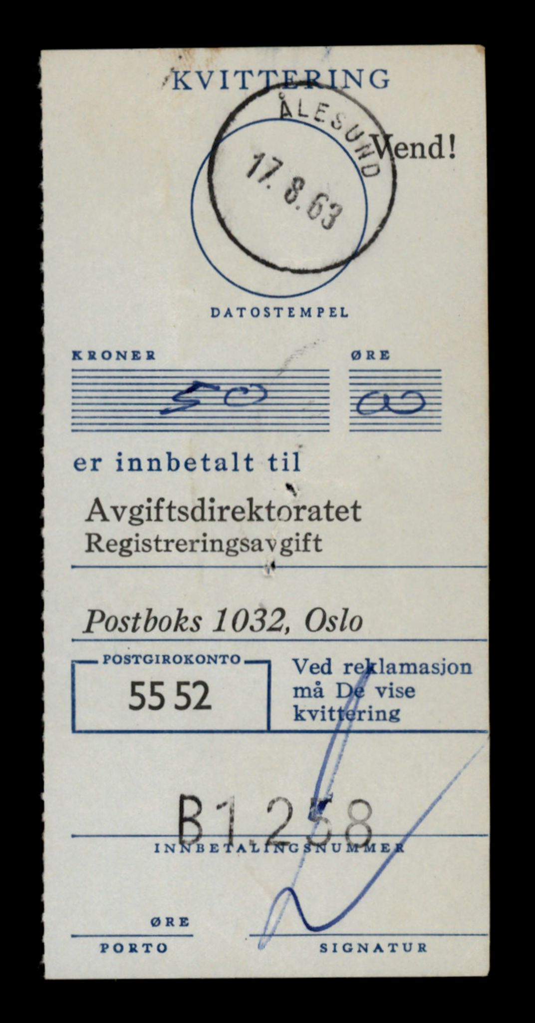 Møre og Romsdal vegkontor - Ålesund trafikkstasjon, AV/SAT-A-4099/F/Fe/L0040: Registreringskort for kjøretøy T 13531 - T 13709, 1927-1998, p. 1563