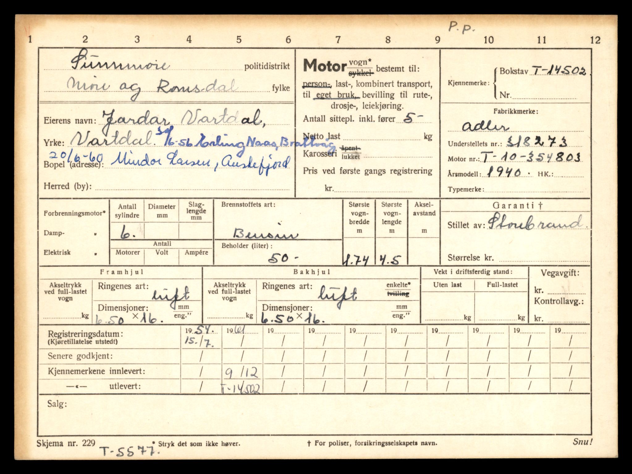 Møre og Romsdal vegkontor - Ålesund trafikkstasjon, AV/SAT-A-4099/F/Fe/L0046: Registreringskort for kjøretøy T 14445 - T 14579, 1927-1998