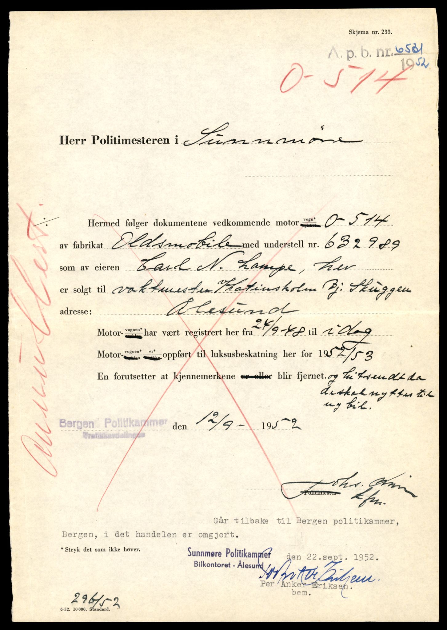 Møre og Romsdal vegkontor - Ålesund trafikkstasjon, AV/SAT-A-4099/F/Fe/L0022: Registreringskort for kjøretøy T 10584 - T 10694, 1927-1998, p. 2139