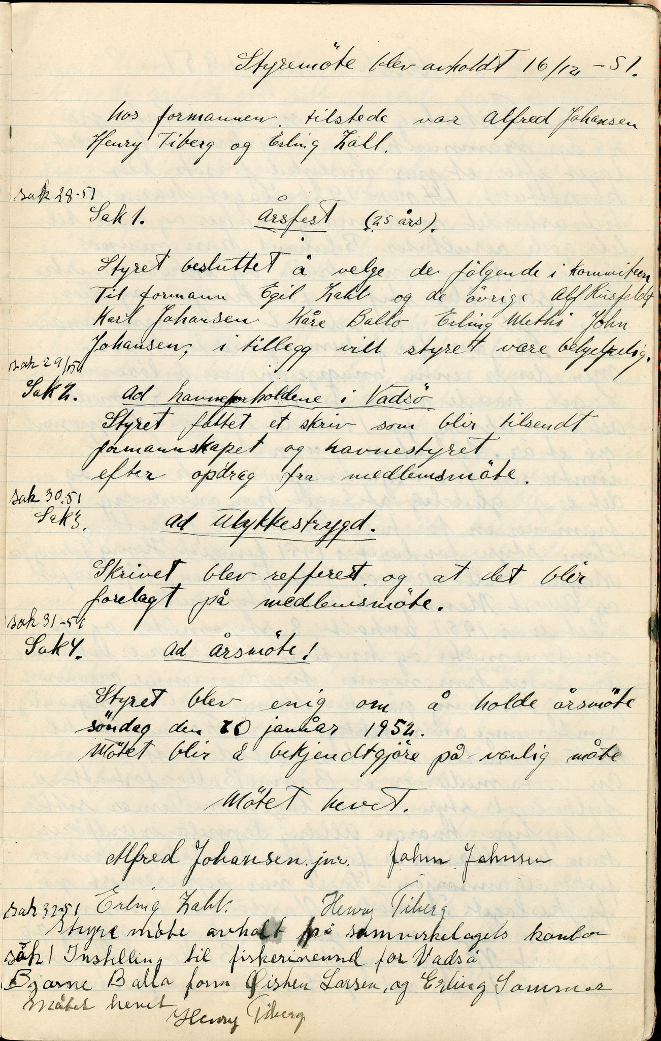 Vadsø Fiskarlag, FMFB/A-1016/A/L0001: Protokoll for styremøtene, 1926-1952, p. 226