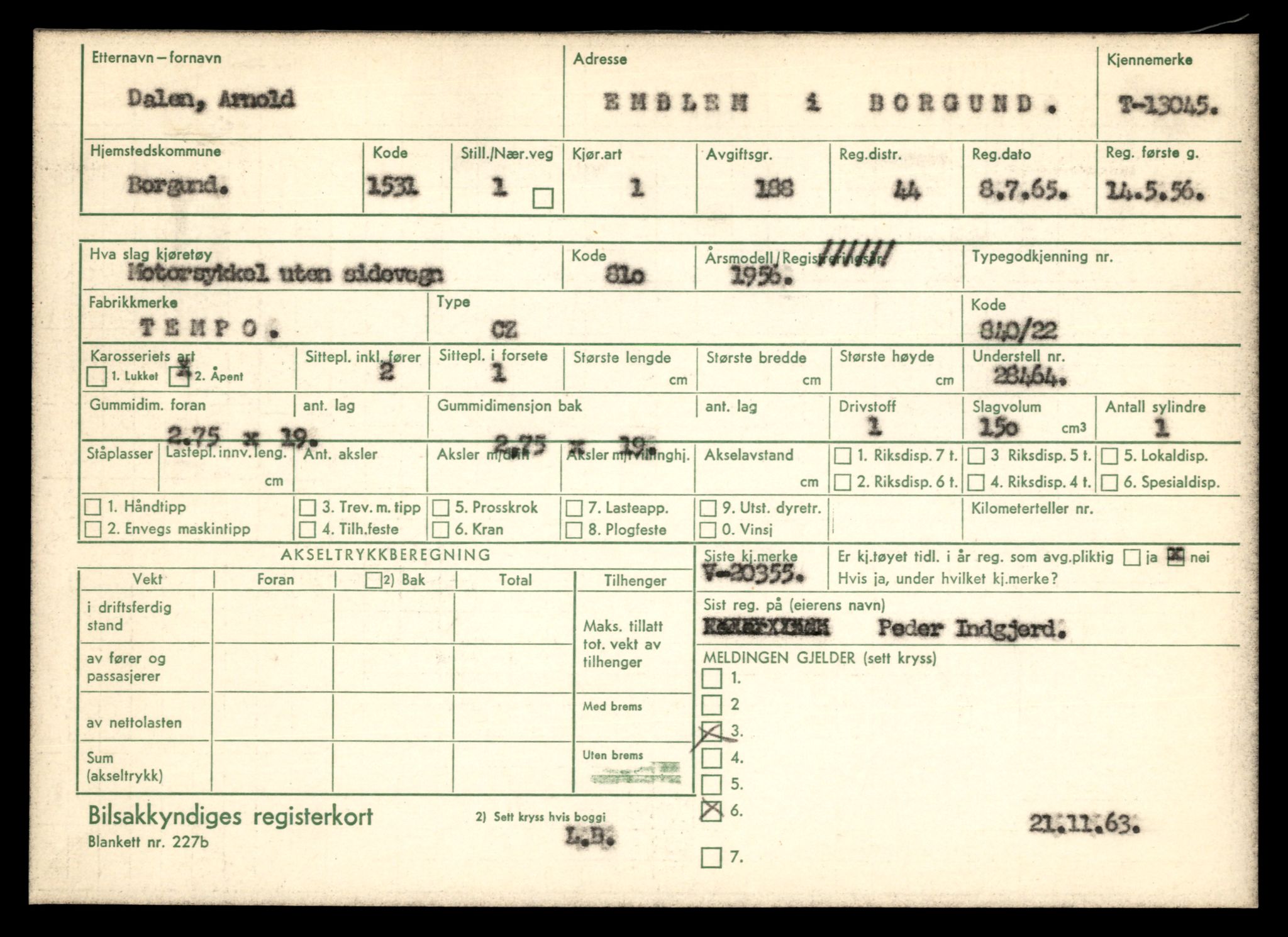 Møre og Romsdal vegkontor - Ålesund trafikkstasjon, AV/SAT-A-4099/F/Fe/L0037: Registreringskort for kjøretøy T 13031 - T 13179, 1927-1998, p. 335