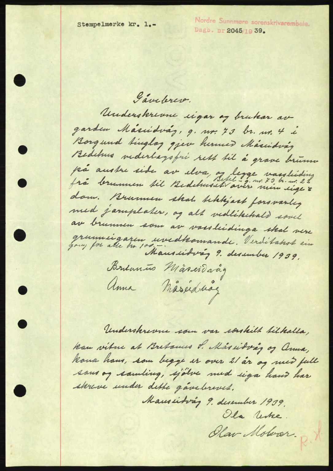 Nordre Sunnmøre sorenskriveri, AV/SAT-A-0006/1/2/2C/2Ca: Mortgage book no. A8, 1939-1940, Diary no: : 2045/1939