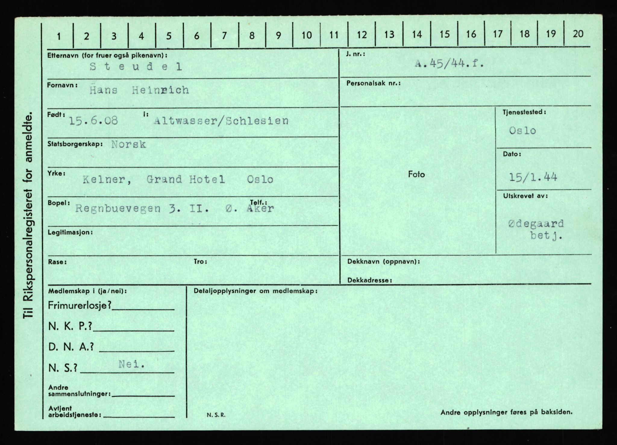 Statspolitiet - Hovedkontoret / Osloavdelingen, AV/RA-S-1329/C/Ca/L0014: Seterlien - Svartås, 1943-1945, p. 3668