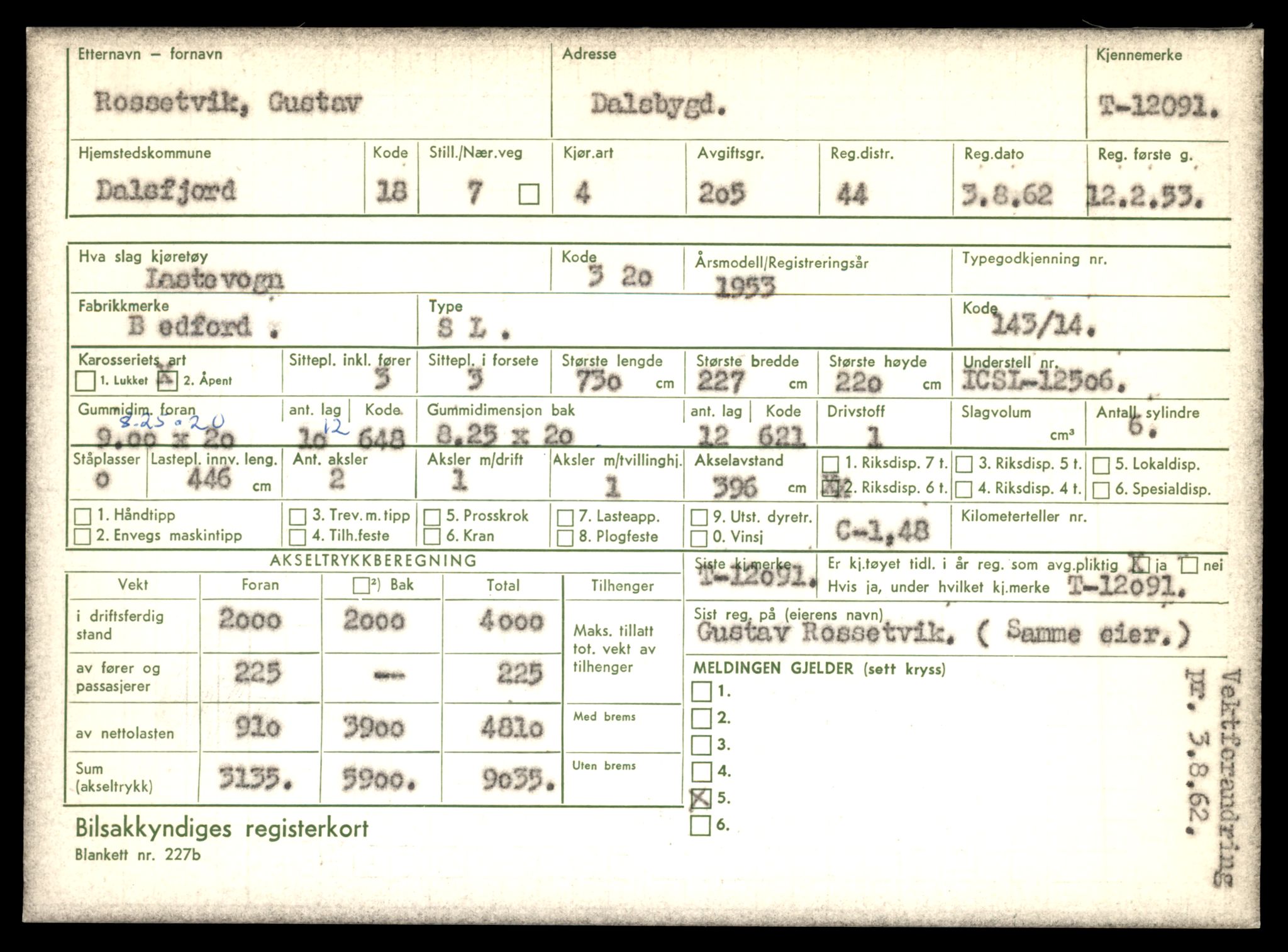 Møre og Romsdal vegkontor - Ålesund trafikkstasjon, AV/SAT-A-4099/F/Fe/L0032: Registreringskort for kjøretøy T 11997 - T 12149, 1927-1998, p. 2449