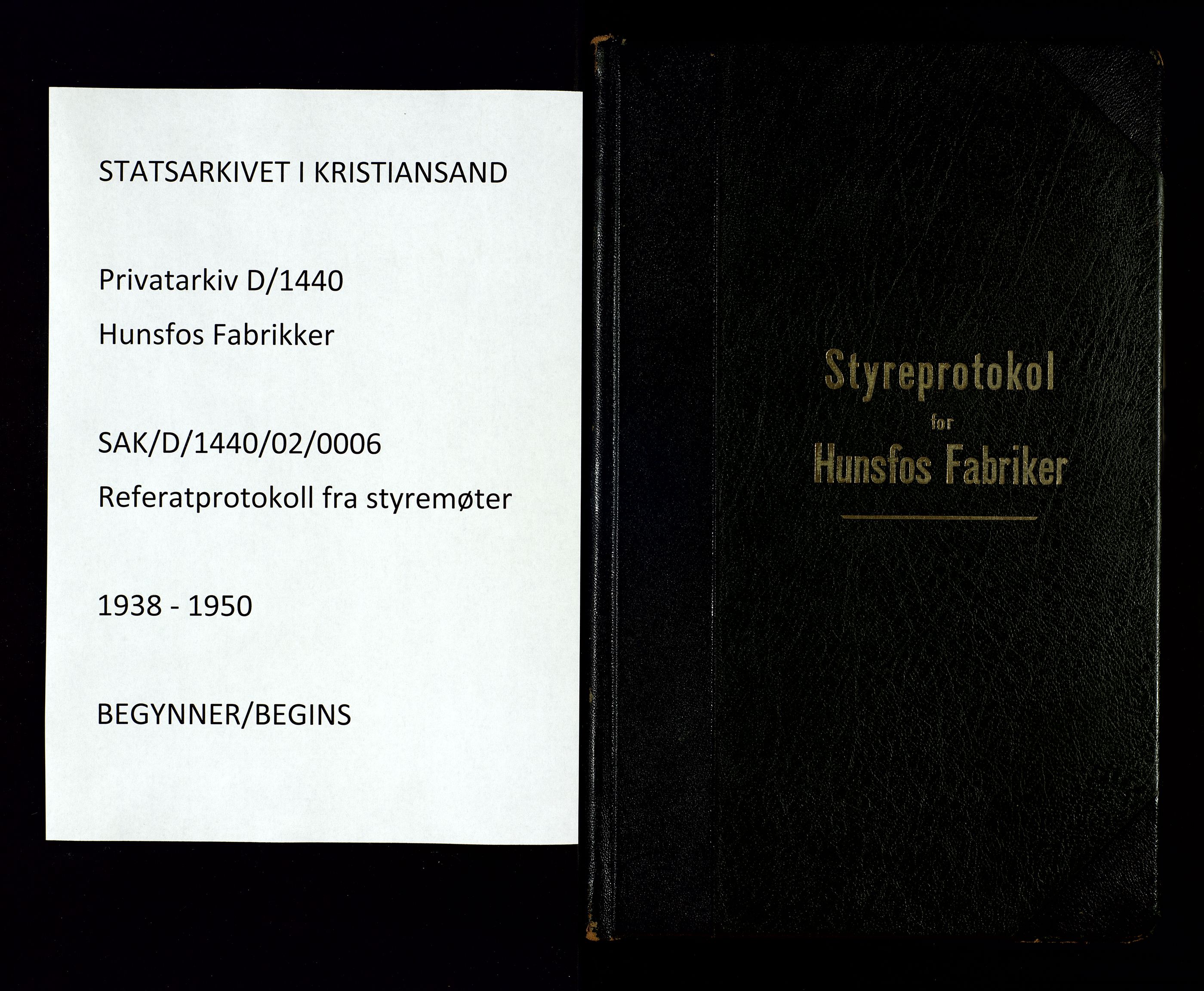 Hunsfos fabrikker, SAK/D/1440/02/L0006: Referatprotokoll fra styremøter, 1938-1950