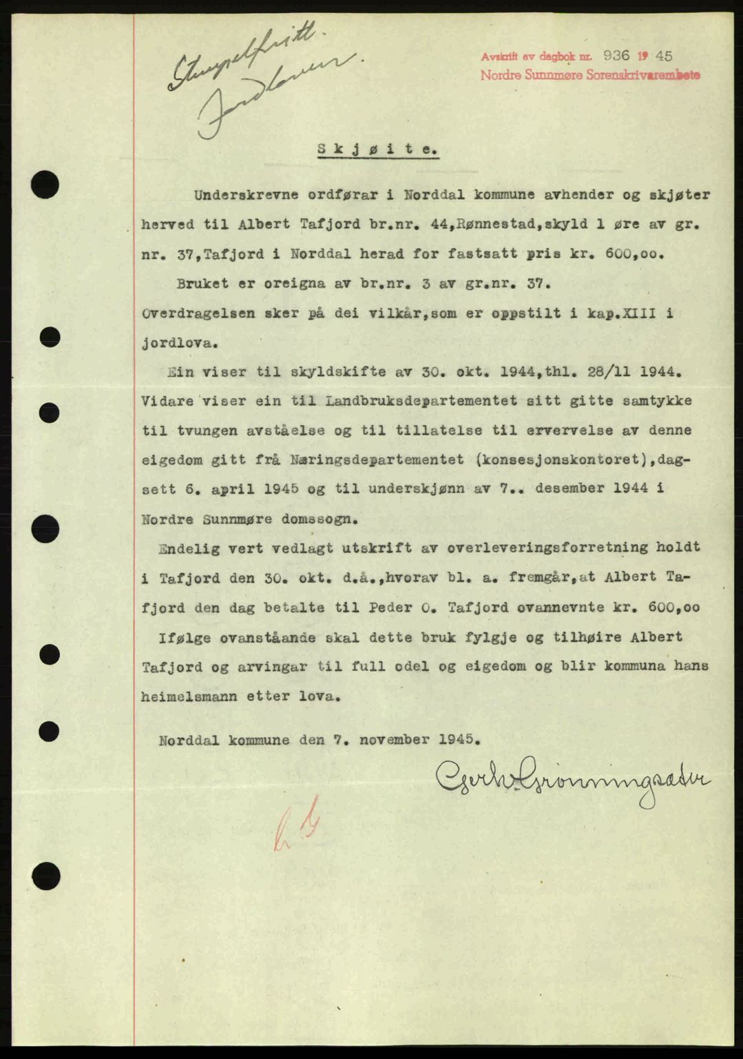 Nordre Sunnmøre sorenskriveri, AV/SAT-A-0006/1/2/2C/2Ca: Mortgage book no. A20a, 1945-1945, Diary no: : 936/1945