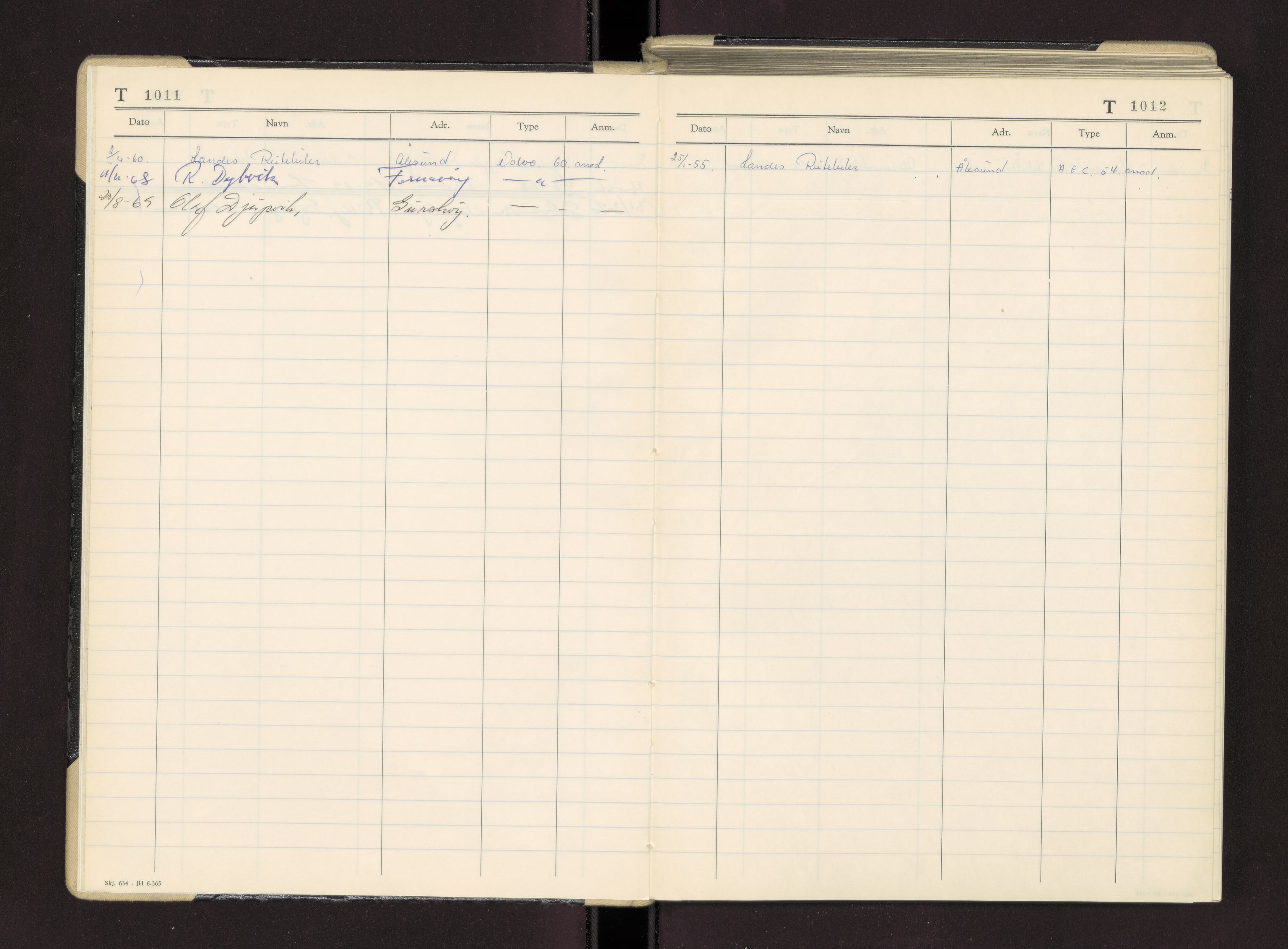Møre og Romsdal vegkontor - Ålesund trafikkstasjon, AV/SAT-A-4099/F/Fc/L0003: Bilregister; T 1000 - T 1499, 1940-1970
