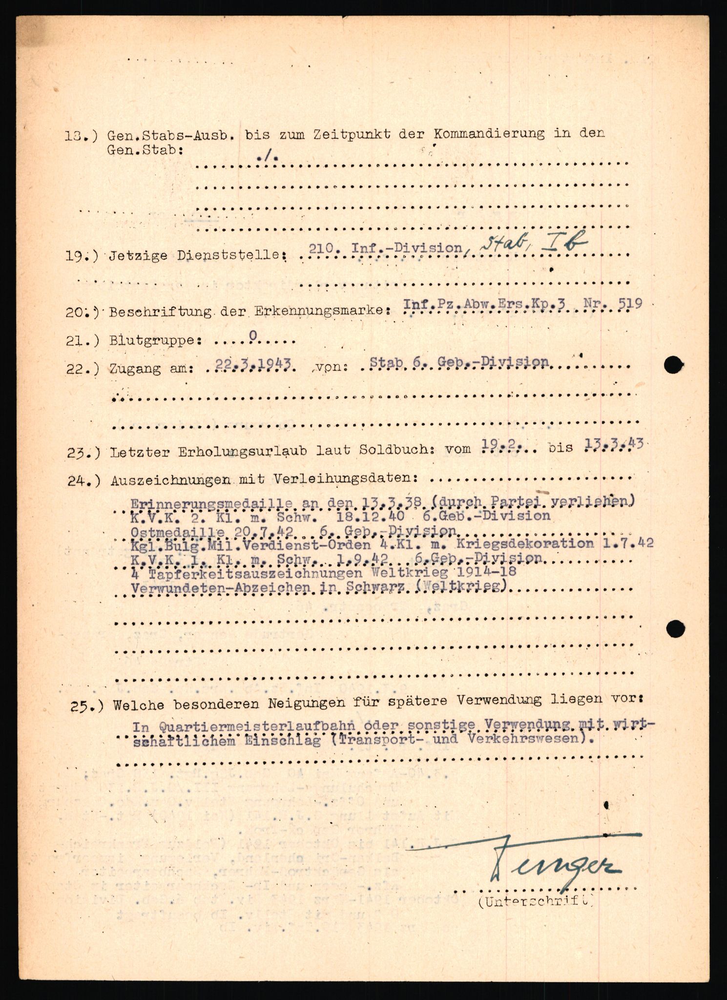 Forsvarets Overkommando. 2 kontor. Arkiv 11.4. Spredte tyske arkivsaker, AV/RA-RAFA-7031/D/Dar/Dara/L0019: Personalbøker og diverse, 1940-1945, p. 641