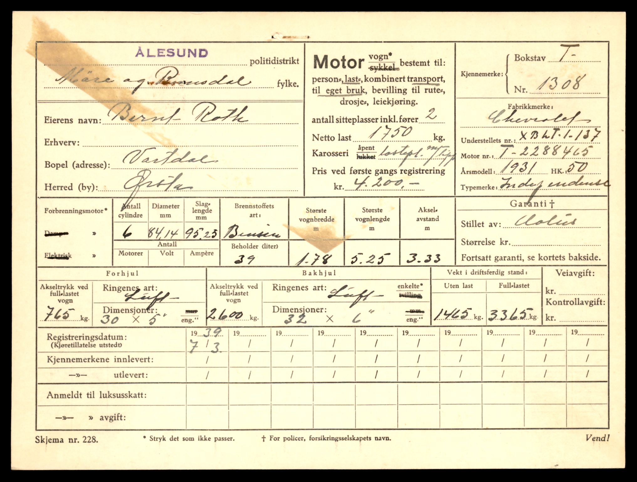 Møre og Romsdal vegkontor - Ålesund trafikkstasjon, AV/SAT-A-4099/F/Fe/L0019: Registreringskort for kjøretøy T 10228 - T 10350, 1927-1998, p. 2803