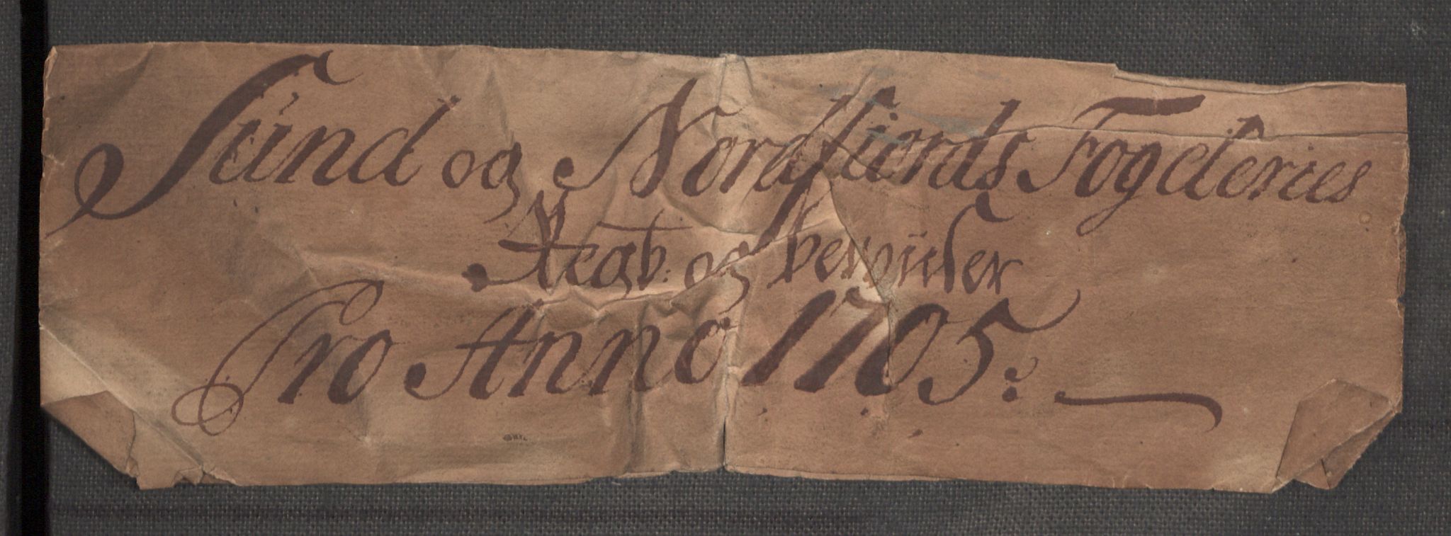 Rentekammeret inntil 1814, Reviderte regnskaper, Fogderegnskap, AV/RA-EA-4092/R53/L3429: Fogderegnskap Sunn- og Nordfjord, 1705, p. 3