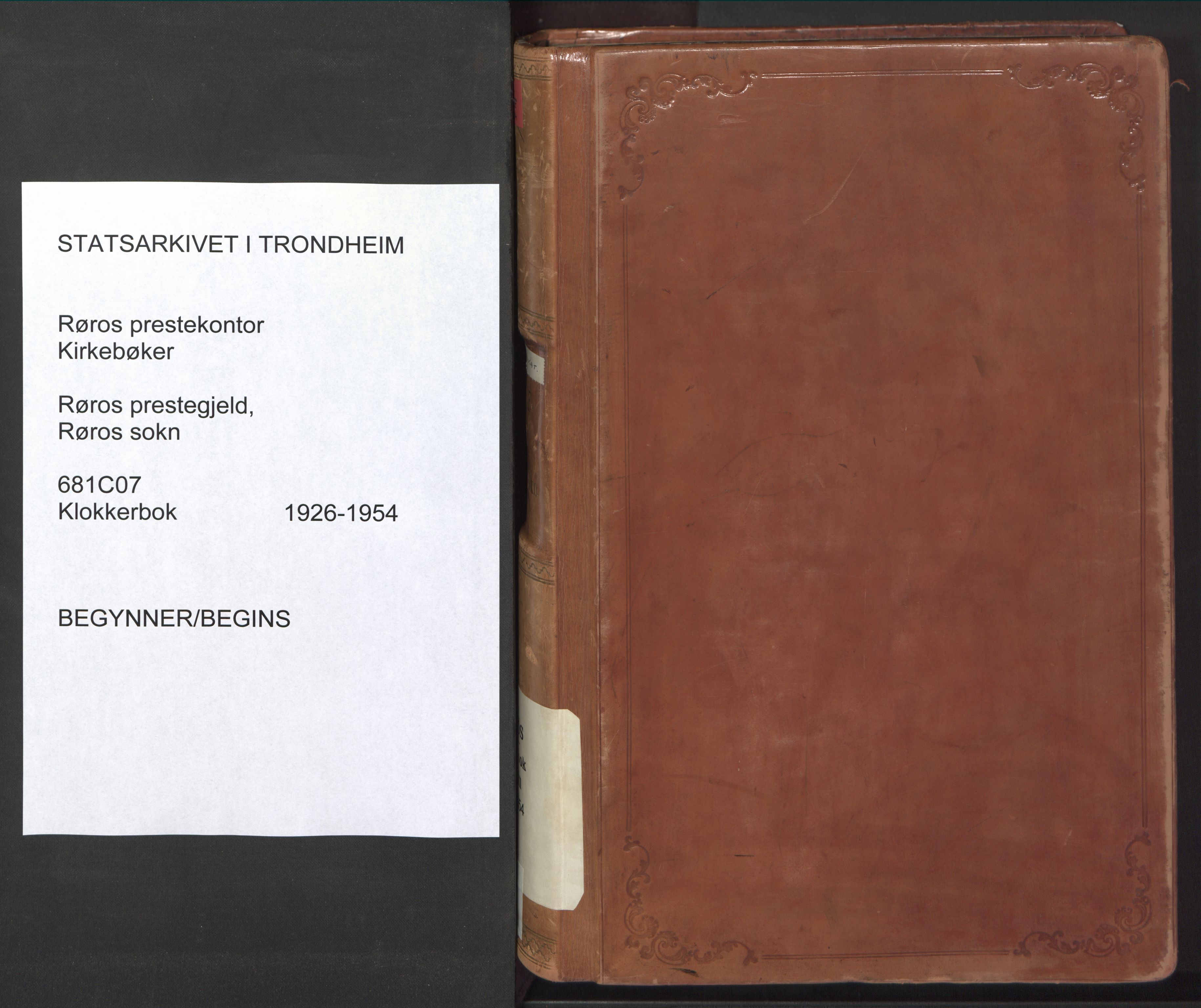 Ministerialprotokoller, klokkerbøker og fødselsregistre - Sør-Trøndelag, SAT/A-1456/681/L0943: Parish register (copy) no. 681C07, 1926-1954