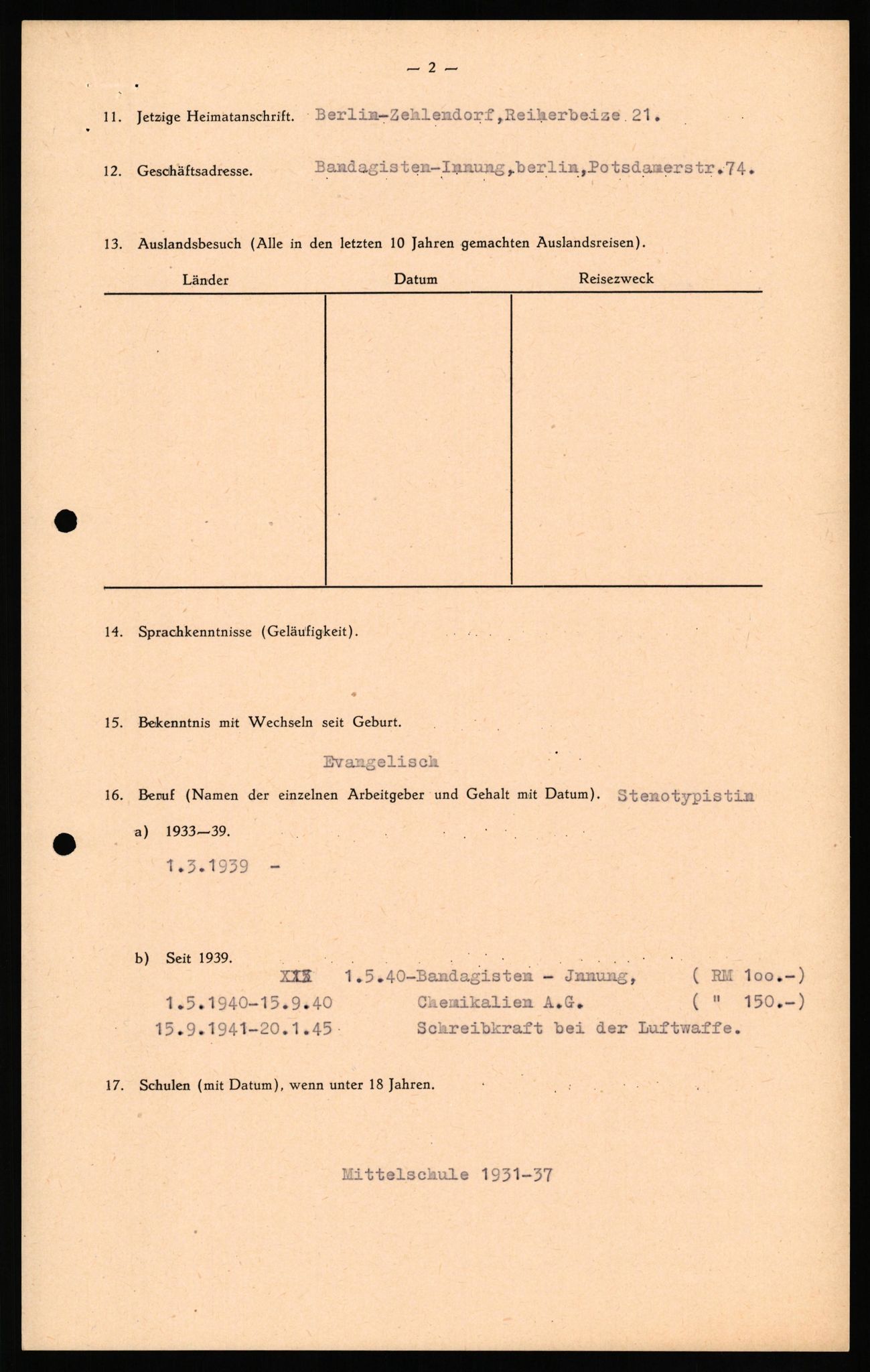 Forsvaret, Forsvarets overkommando II, AV/RA-RAFA-3915/D/Db/L0032: CI Questionaires. Tyske okkupasjonsstyrker i Norge. Tyskere., 1945-1946, p. 3