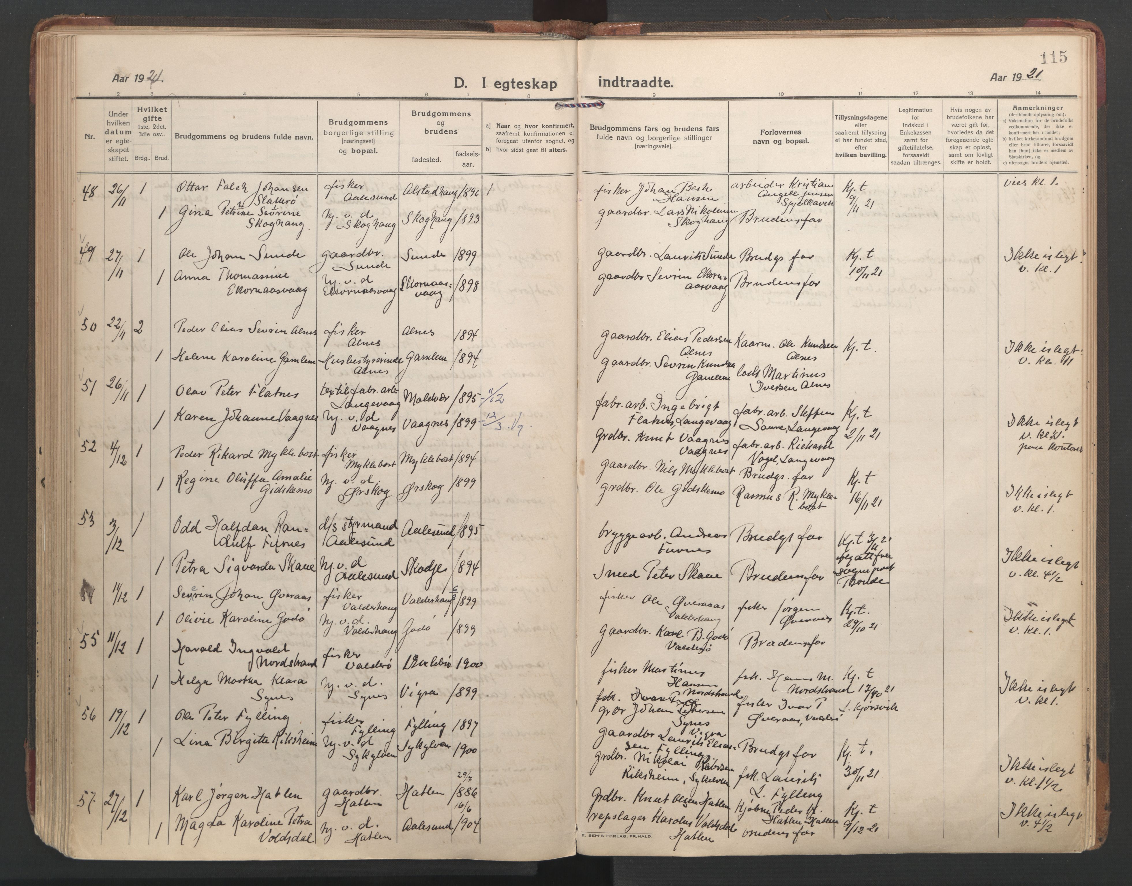 Ministerialprotokoller, klokkerbøker og fødselsregistre - Møre og Romsdal, SAT/A-1454/528/L0412: Parish register (official) no. 528A21, 1920-1926, p. 115