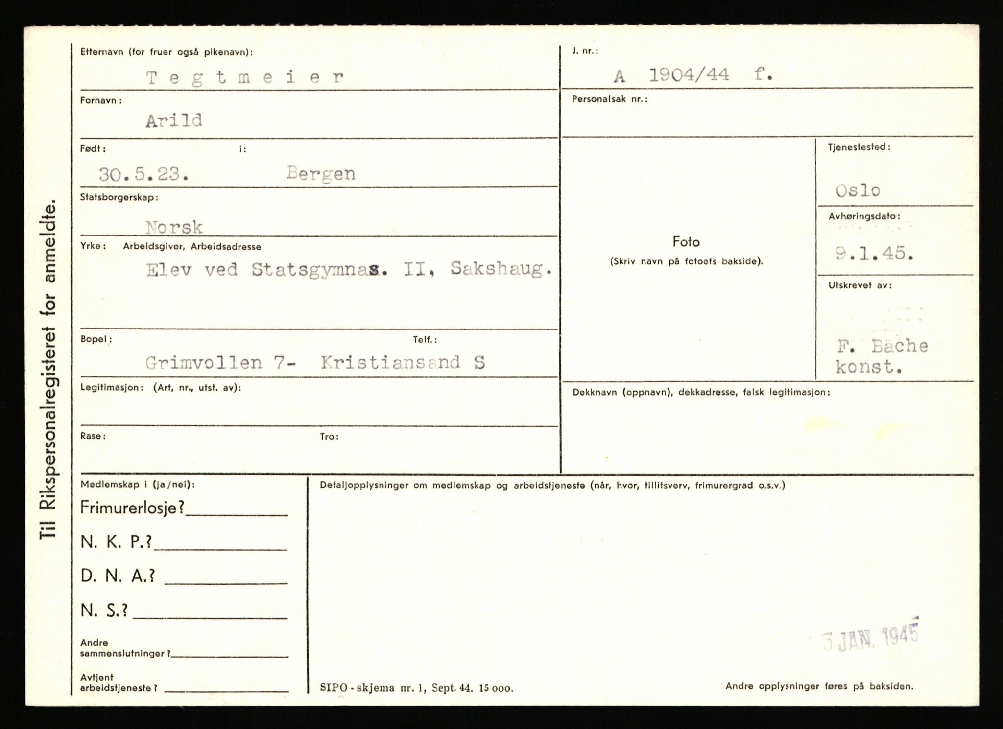 Statspolitiet - Hovedkontoret / Osloavdelingen, AV/RA-S-1329/C/Ca/L0015: Svea - Tøsse, 1943-1945, p. 2082