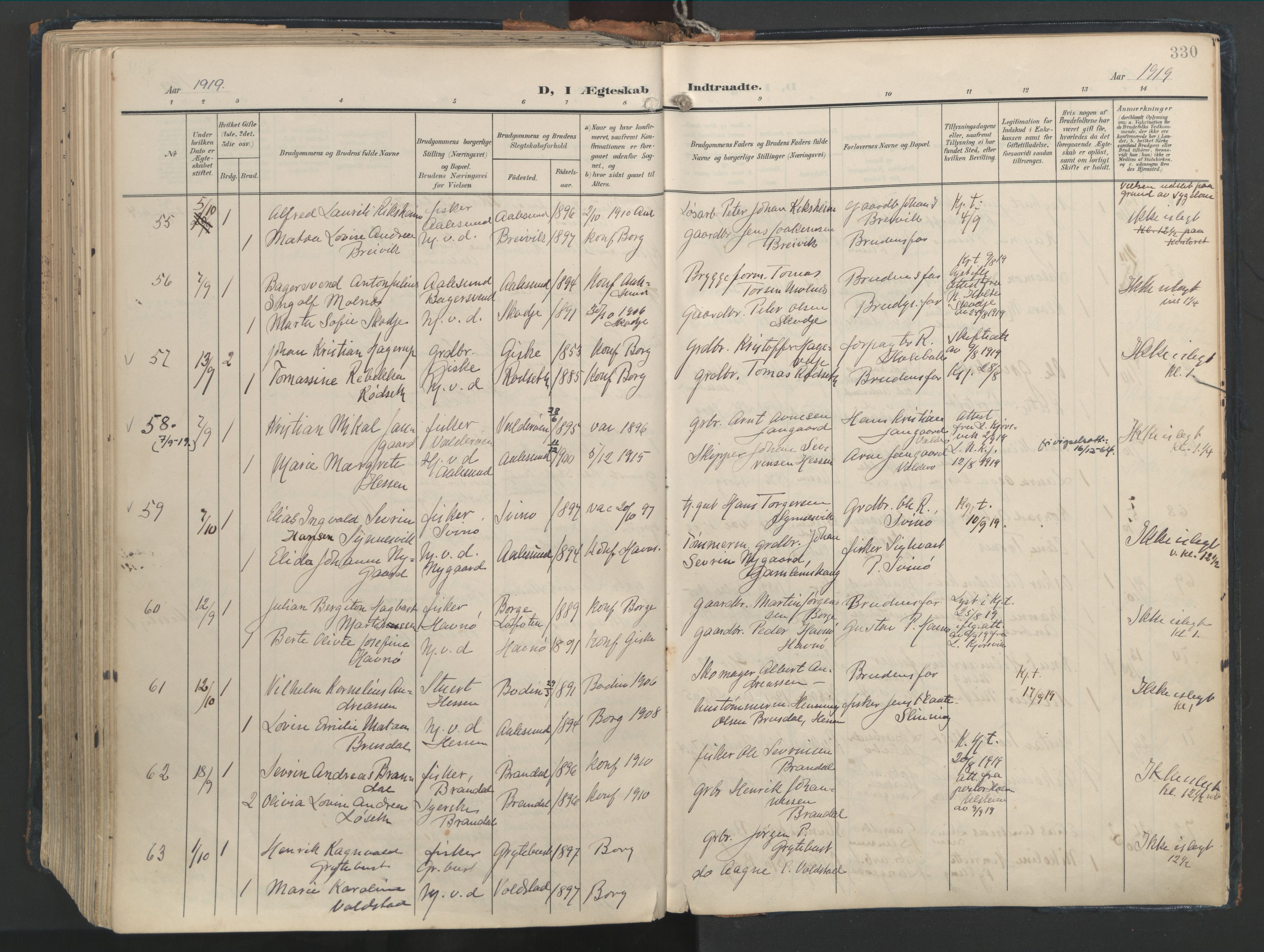 Ministerialprotokoller, klokkerbøker og fødselsregistre - Møre og Romsdal, AV/SAT-A-1454/528/L0411: Parish register (official) no. 528A20, 1907-1920, p. 330