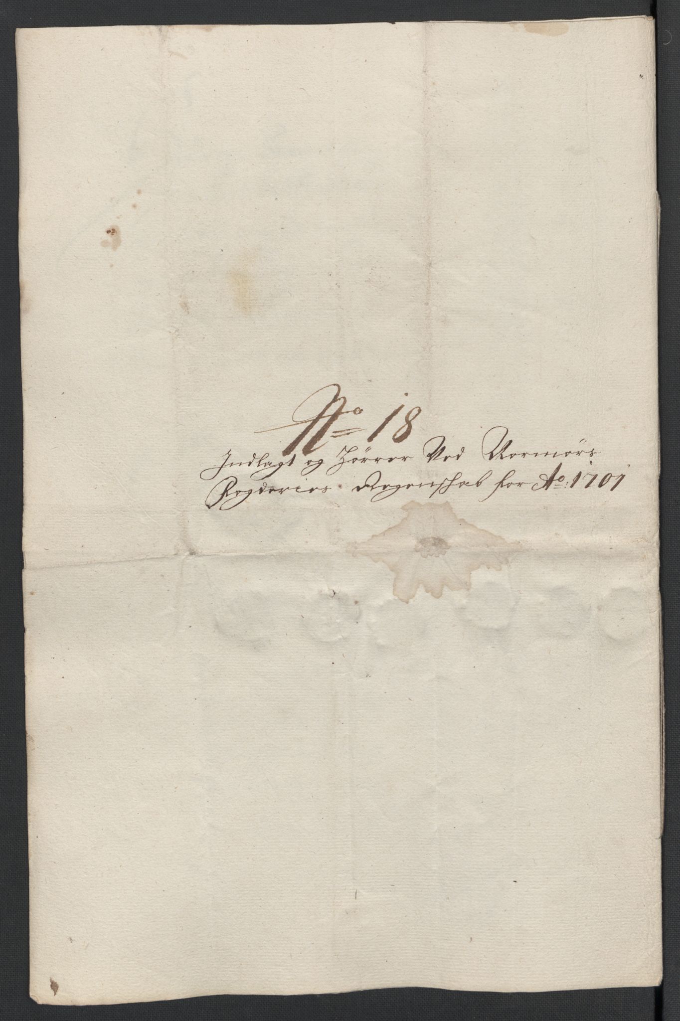 Rentekammeret inntil 1814, Reviderte regnskaper, Fogderegnskap, AV/RA-EA-4092/R56/L3739: Fogderegnskap Nordmøre, 1700-1702, p. 285