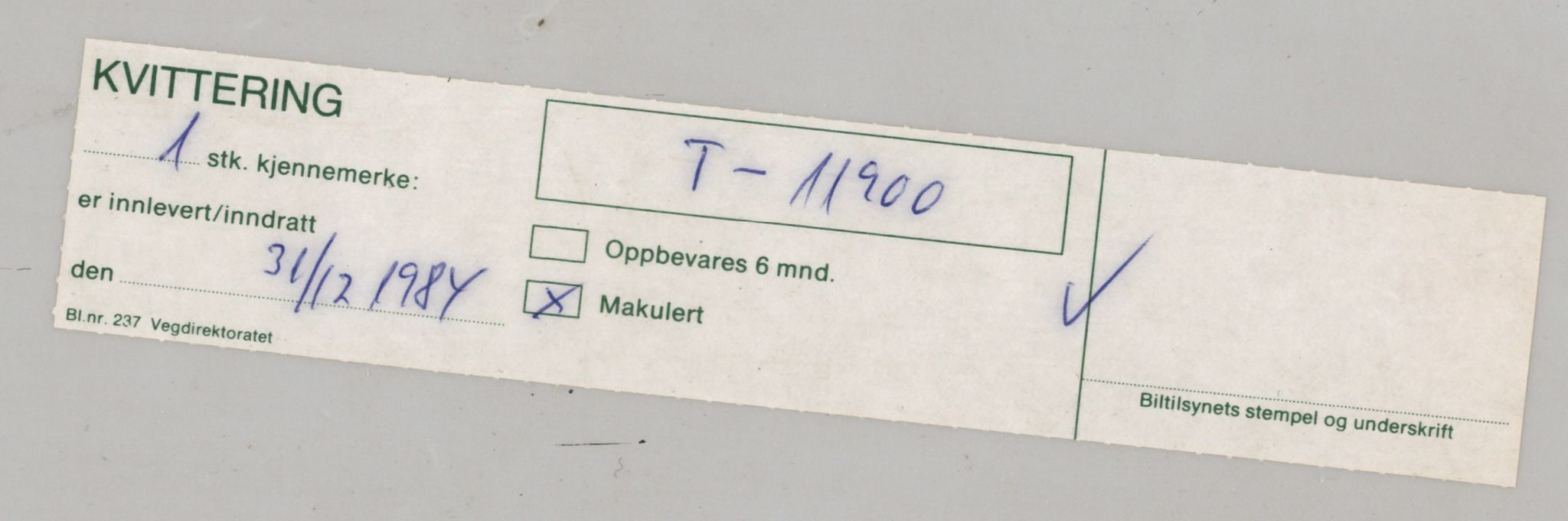 Møre og Romsdal vegkontor - Ålesund trafikkstasjon, AV/SAT-A-4099/F/Fe/L0031: Registreringskort for kjøretøy T 11800 - T 11996, 1927-1998, p. 1801