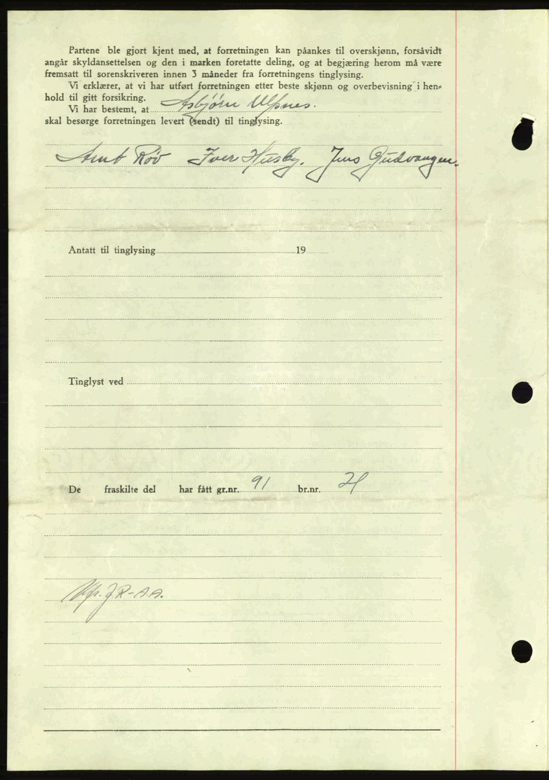 Nordmøre sorenskriveri, AV/SAT-A-4132/1/2/2Ca: Mortgage book no. A100a, 1945-1945, Diary no: : 1614/1945