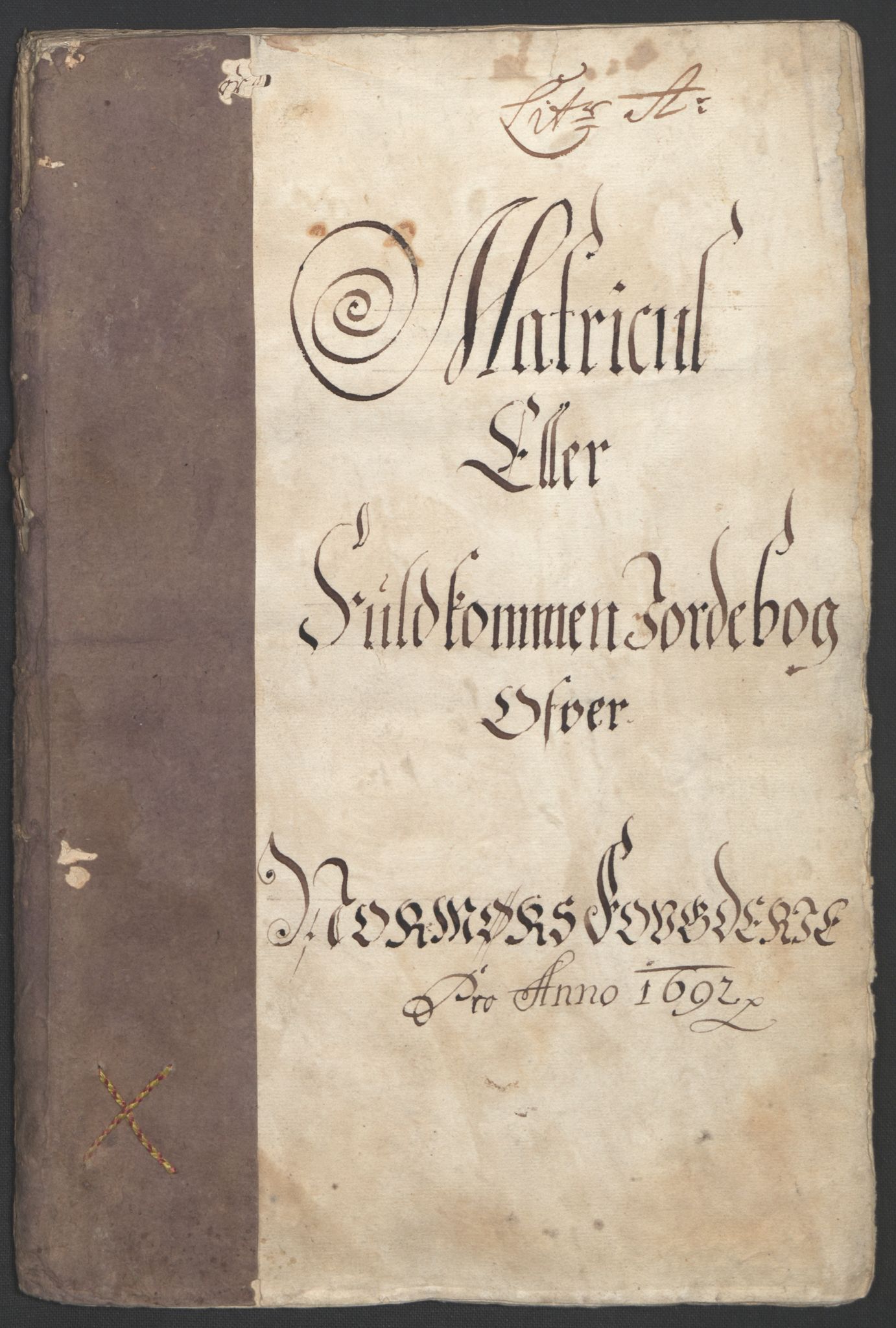 Rentekammeret inntil 1814, Reviderte regnskaper, Fogderegnskap, RA/EA-4092/R56/L3735: Fogderegnskap Nordmøre, 1692-1693, p. 14