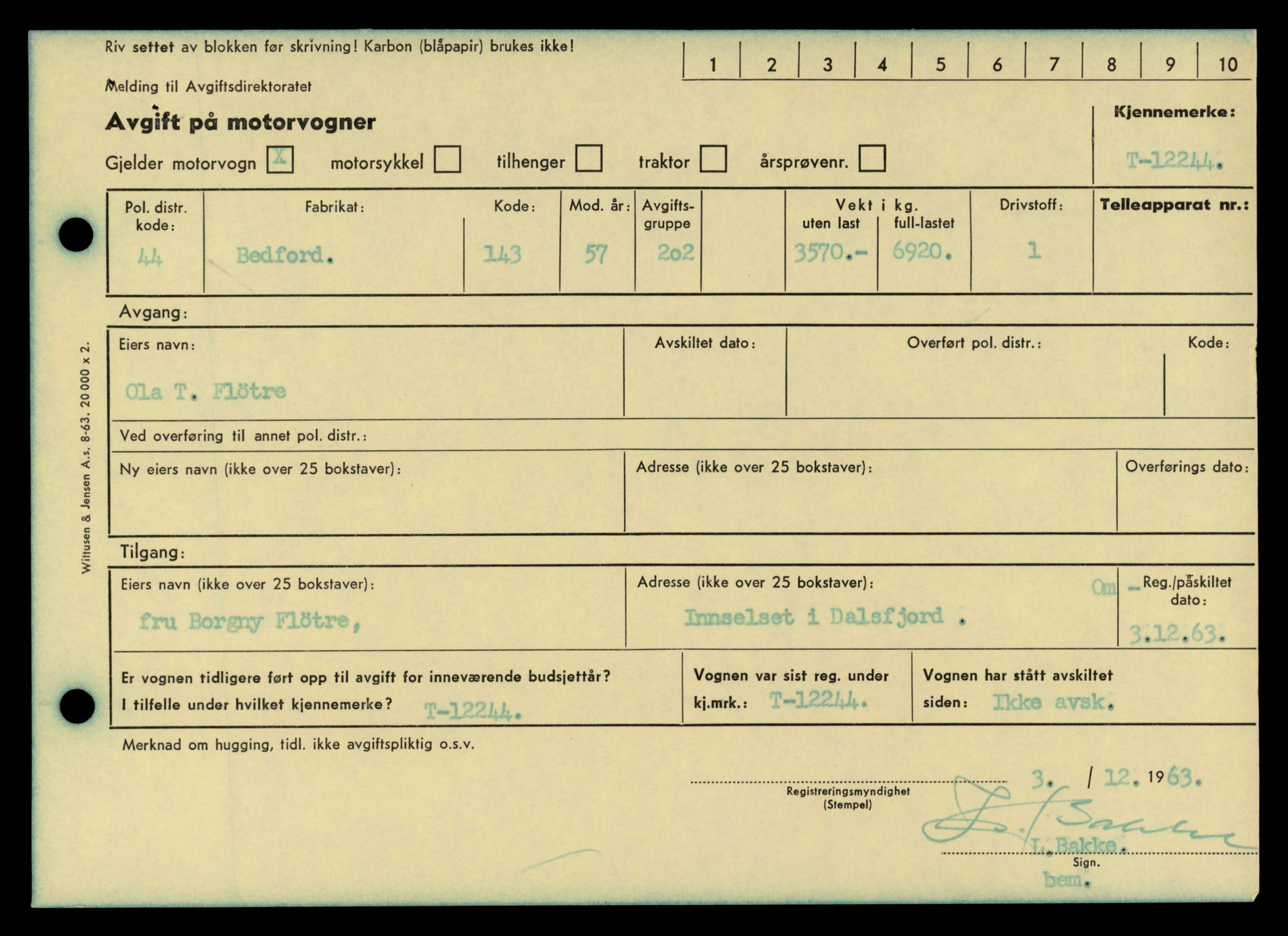 Møre og Romsdal vegkontor - Ålesund trafikkstasjon, AV/SAT-A-4099/F/Fe/L0034: Registreringskort for kjøretøy T 12500 - T 12652, 1927-1998, p. 2488