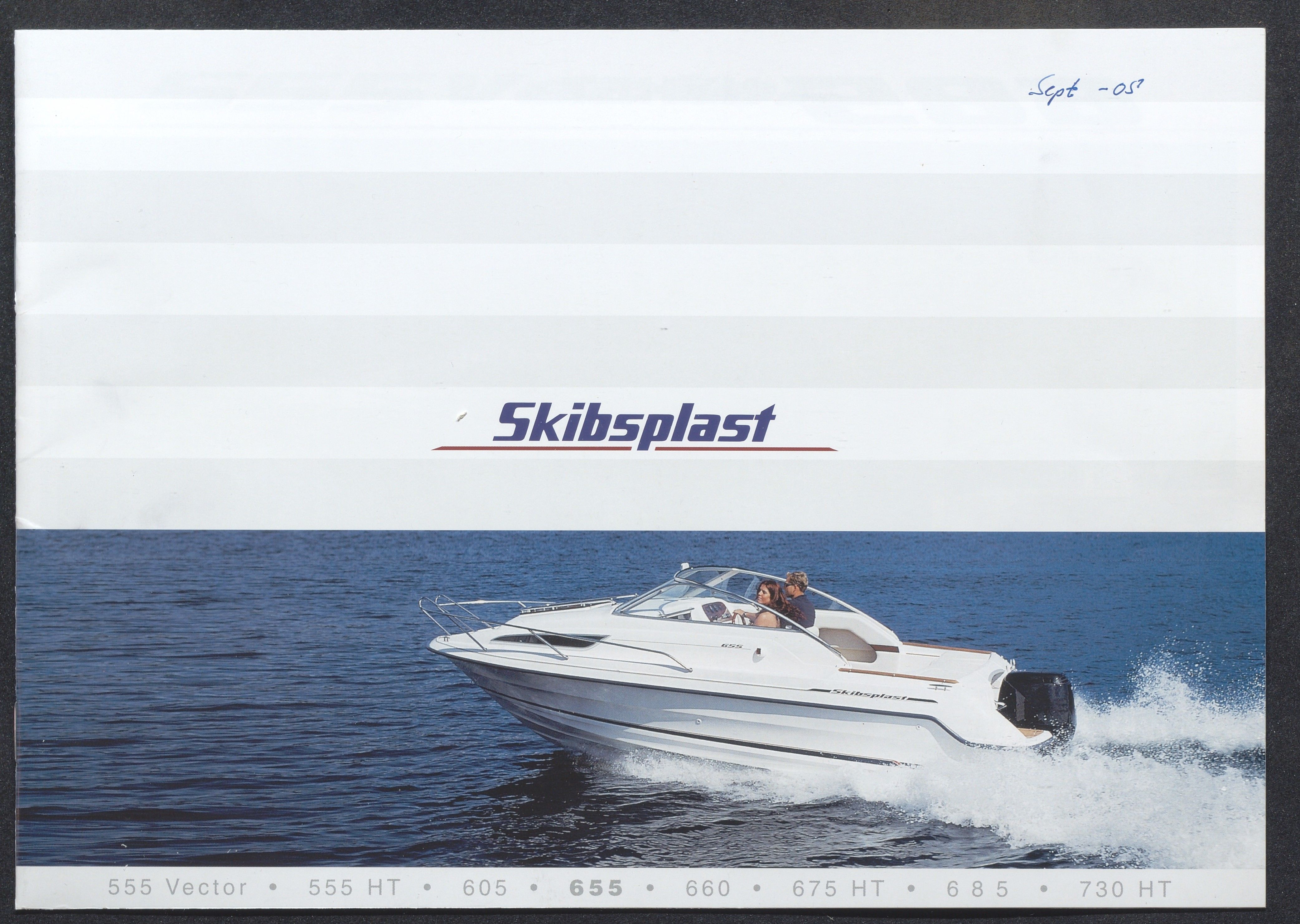 Skibsplast, AAKS/PA-2968/01/X/X01/L0001/0034: Brosjyrer / Skibsplast 685. Skibsplast 555 Vector. Skibsplast 555 HT. Skibsplast 605 (1997-fortsatt i produksjon i 2014). Skibsplast 655 (1996-fortsatt i produksjon i 2014). Skibsplast 660 (1996/97-fortsatt i produksjon i 2014). , 1996-1997