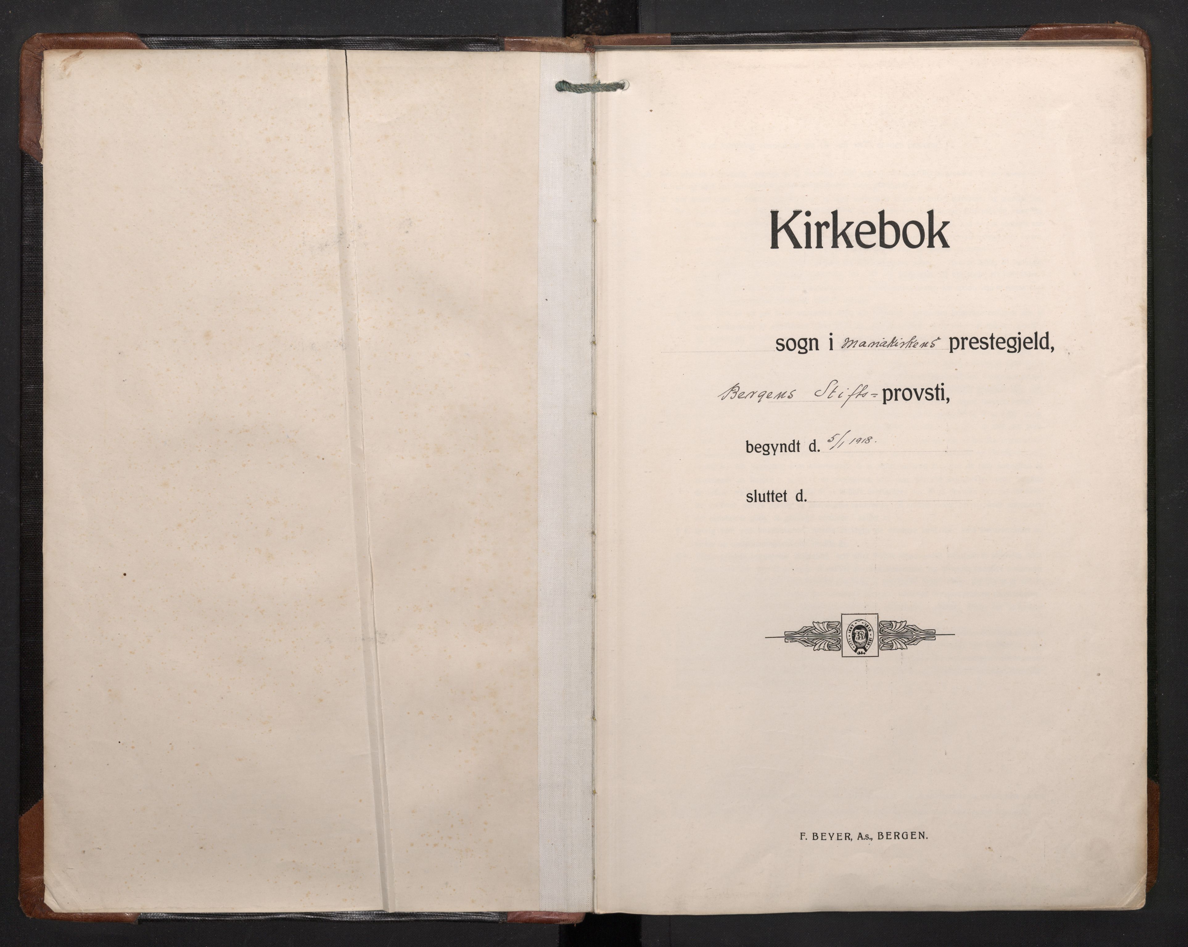 Mariakirken Sokneprestembete, AV/SAB-A-76901/H/Haa/L0020: Parish register (official) no. E 1, 1918-1956