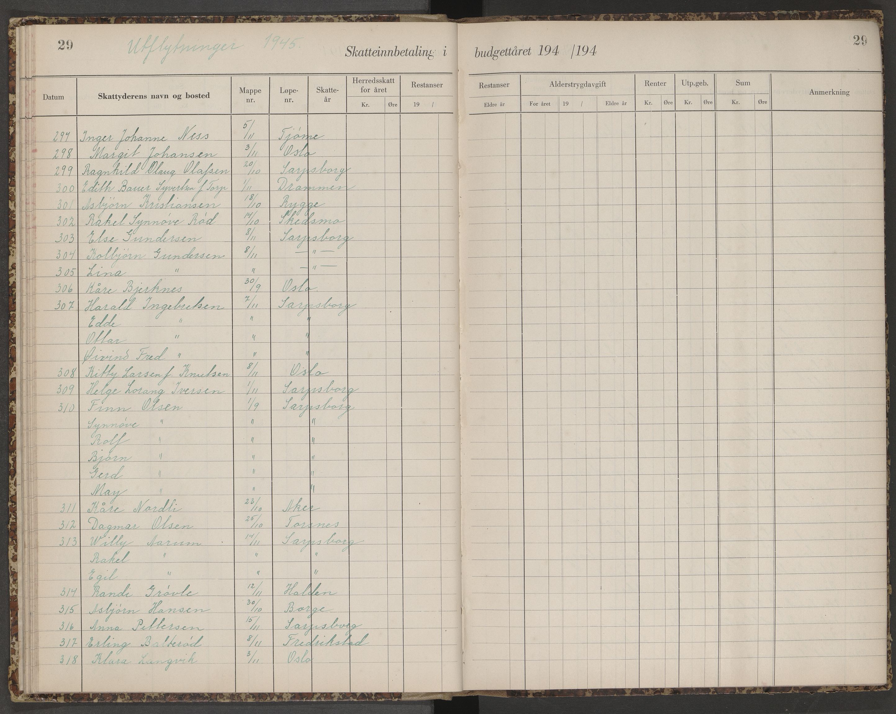 Skjeberg folkeregister, SAO/A-10495/K/Ka/L0003: Fortegnelse over inn- og utflyttede, 1943-1947, p. 29