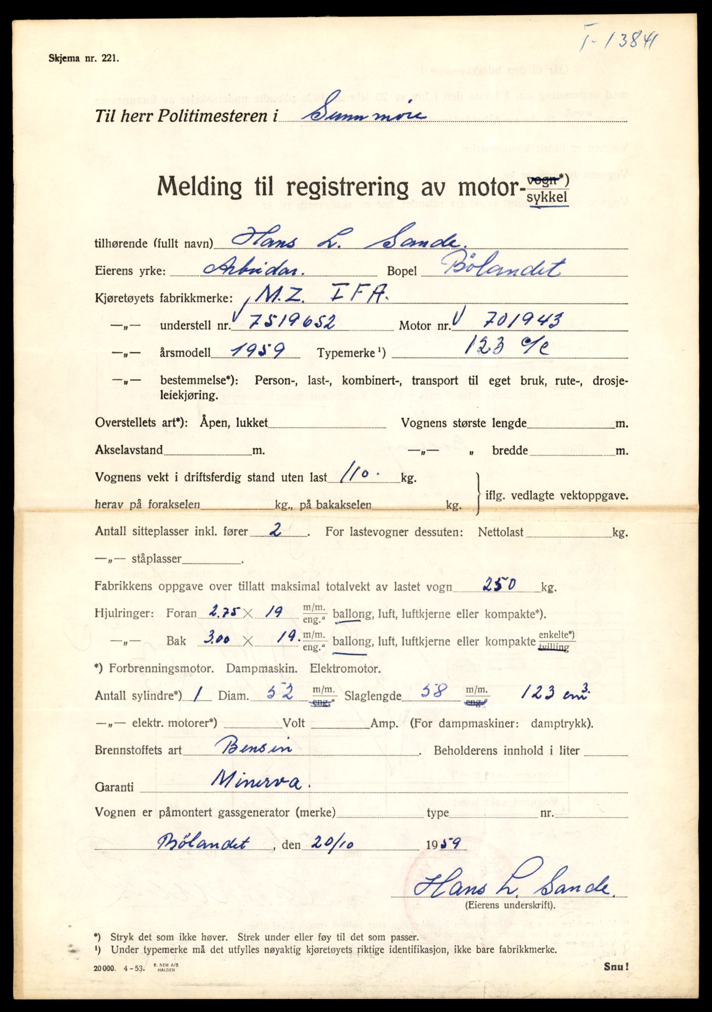 Møre og Romsdal vegkontor - Ålesund trafikkstasjon, AV/SAT-A-4099/F/Fe/L0041: Registreringskort for kjøretøy T 13710 - T 13905, 1927-1998, p. 2381