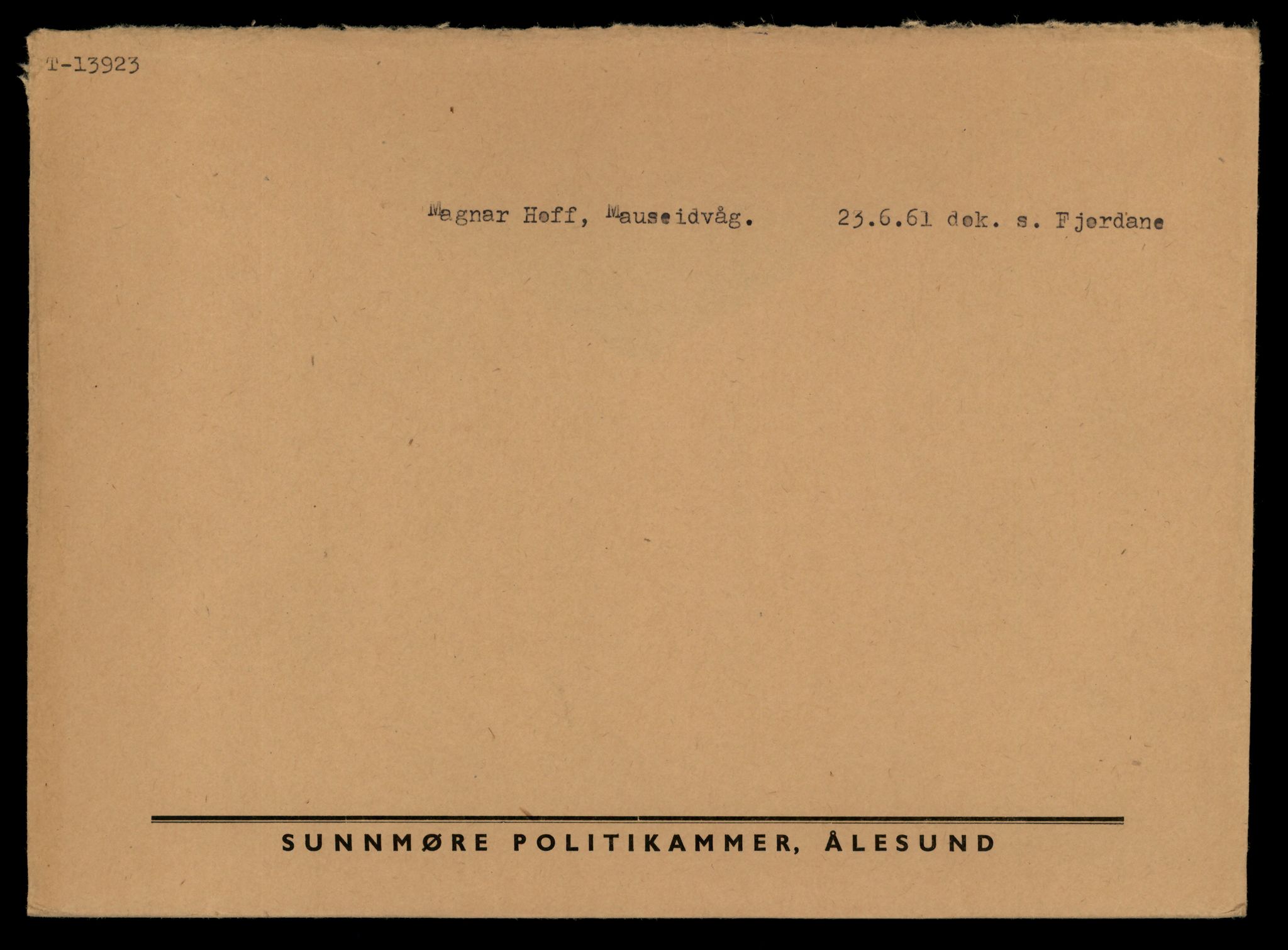 Møre og Romsdal vegkontor - Ålesund trafikkstasjon, AV/SAT-A-4099/F/Fe/L0042: Registreringskort for kjøretøy T 13906 - T 14079, 1927-1998, p. 260
