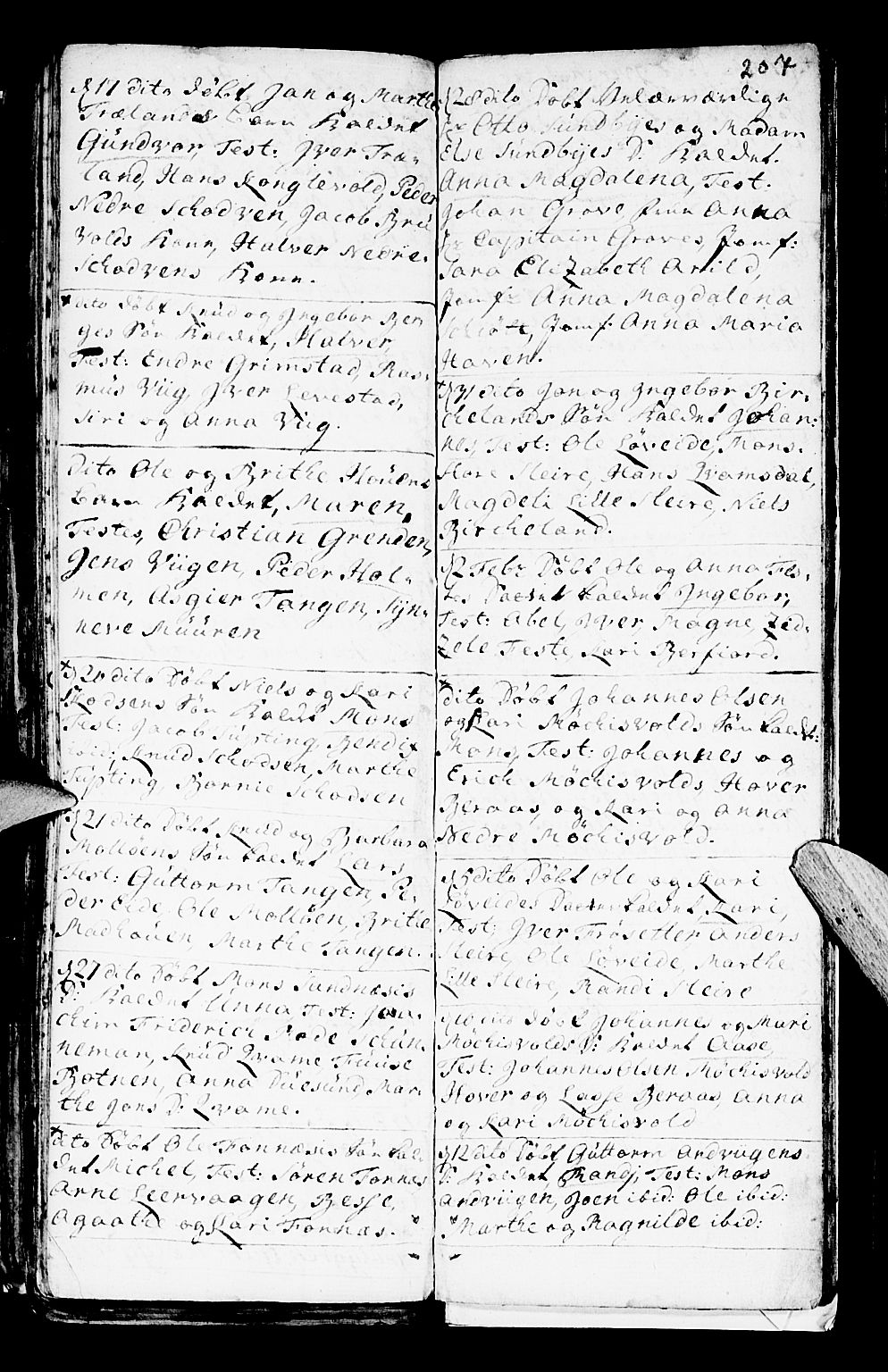 Lindås Sokneprestembete, AV/SAB-A-76701/H/Haa/Haaa/L0001: Parish register (official) no. A 1, 1699-1746, p. 207